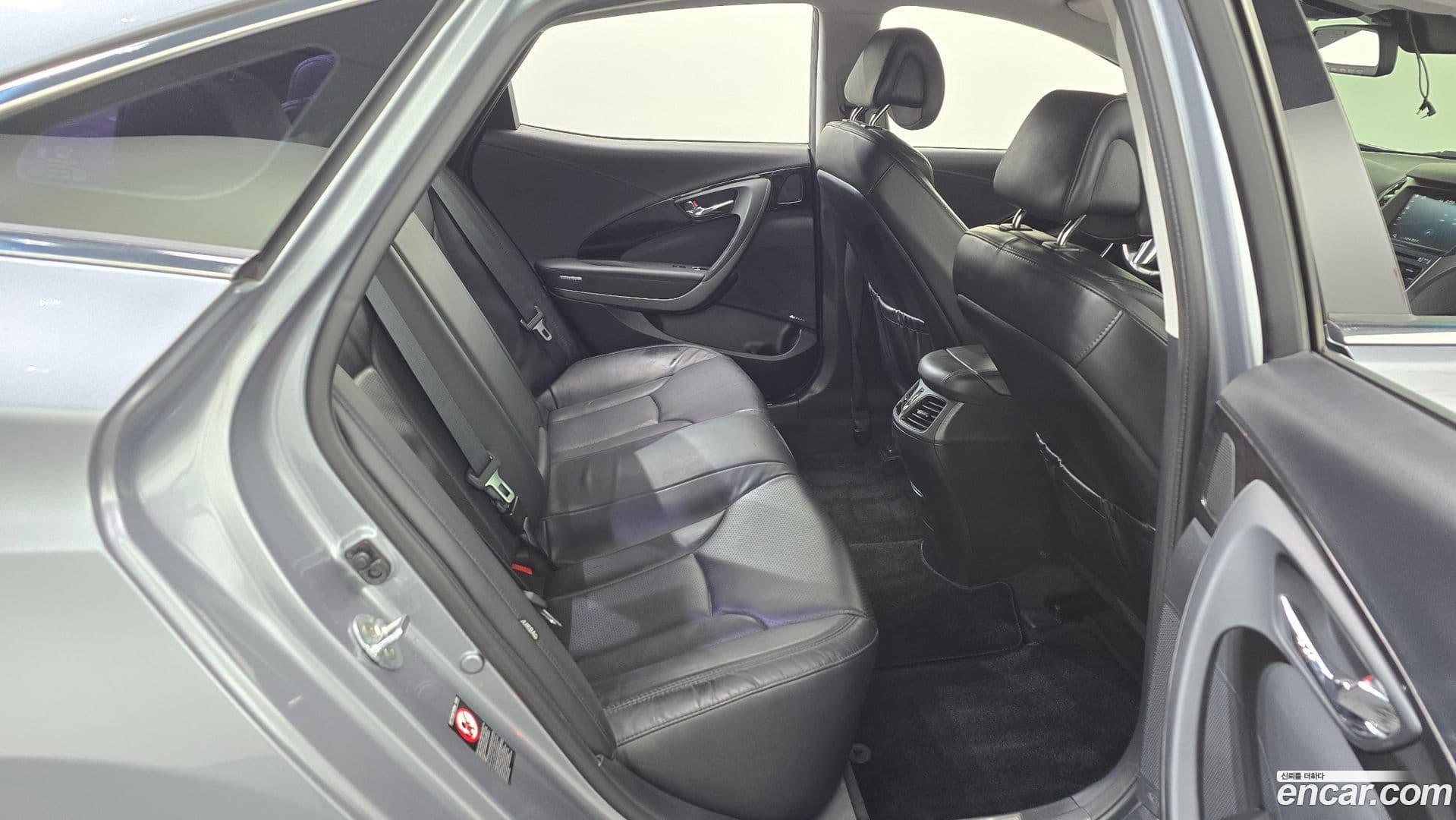 Main__Slider__Photo:Grandeur Hyundai 2016.1-11