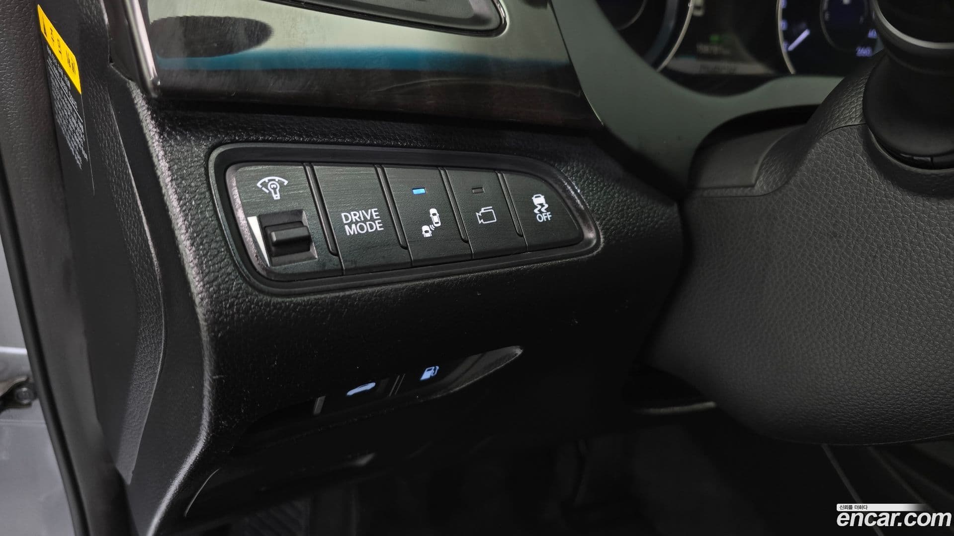 Main__Slider__Photo:Grandeur Hyundai 2016.1-16