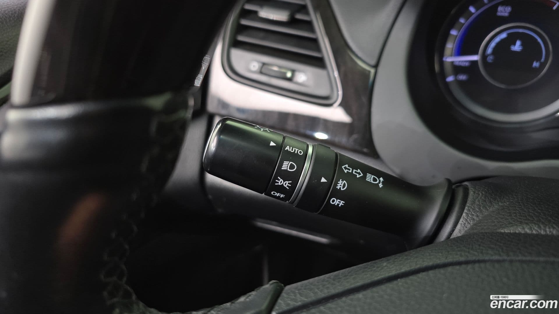 Main__Slider__Photo:Grandeur Hyundai 2016.1-17