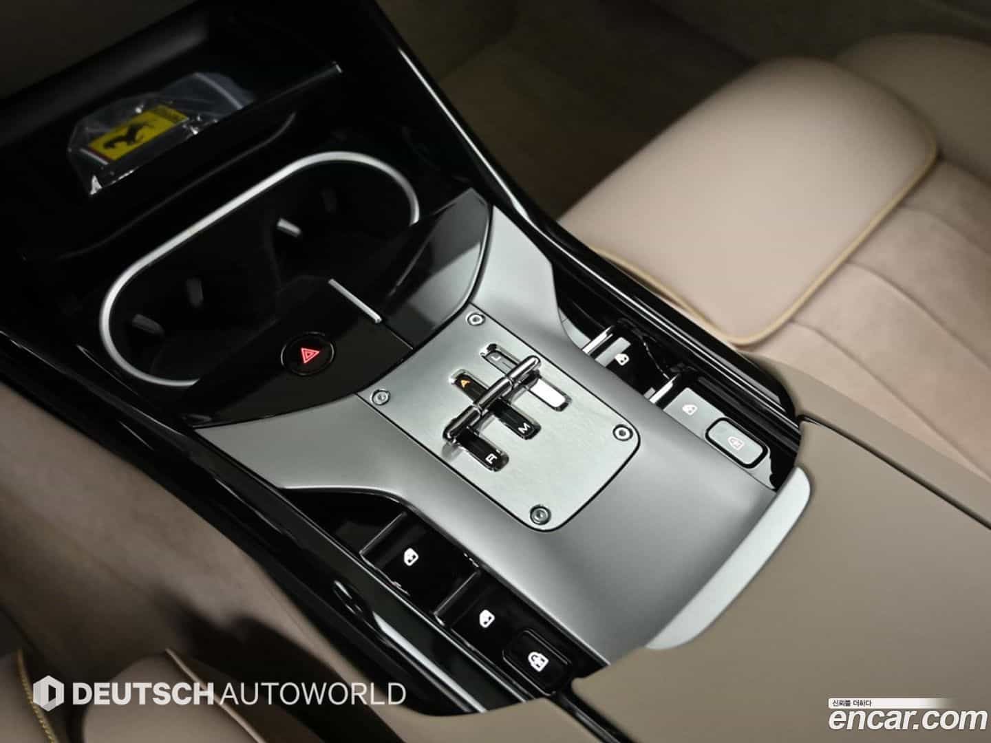 Purosangue Ferrari 2025.5-INNER-009