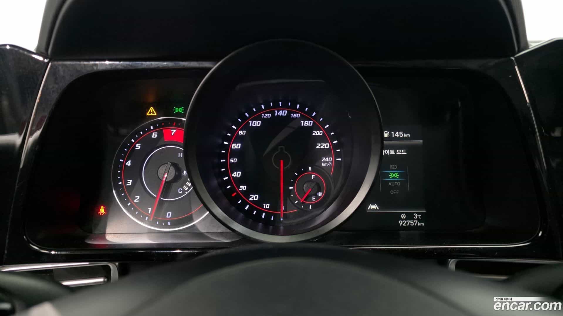 AVANTE Hyundai 2021.1-INNER-008