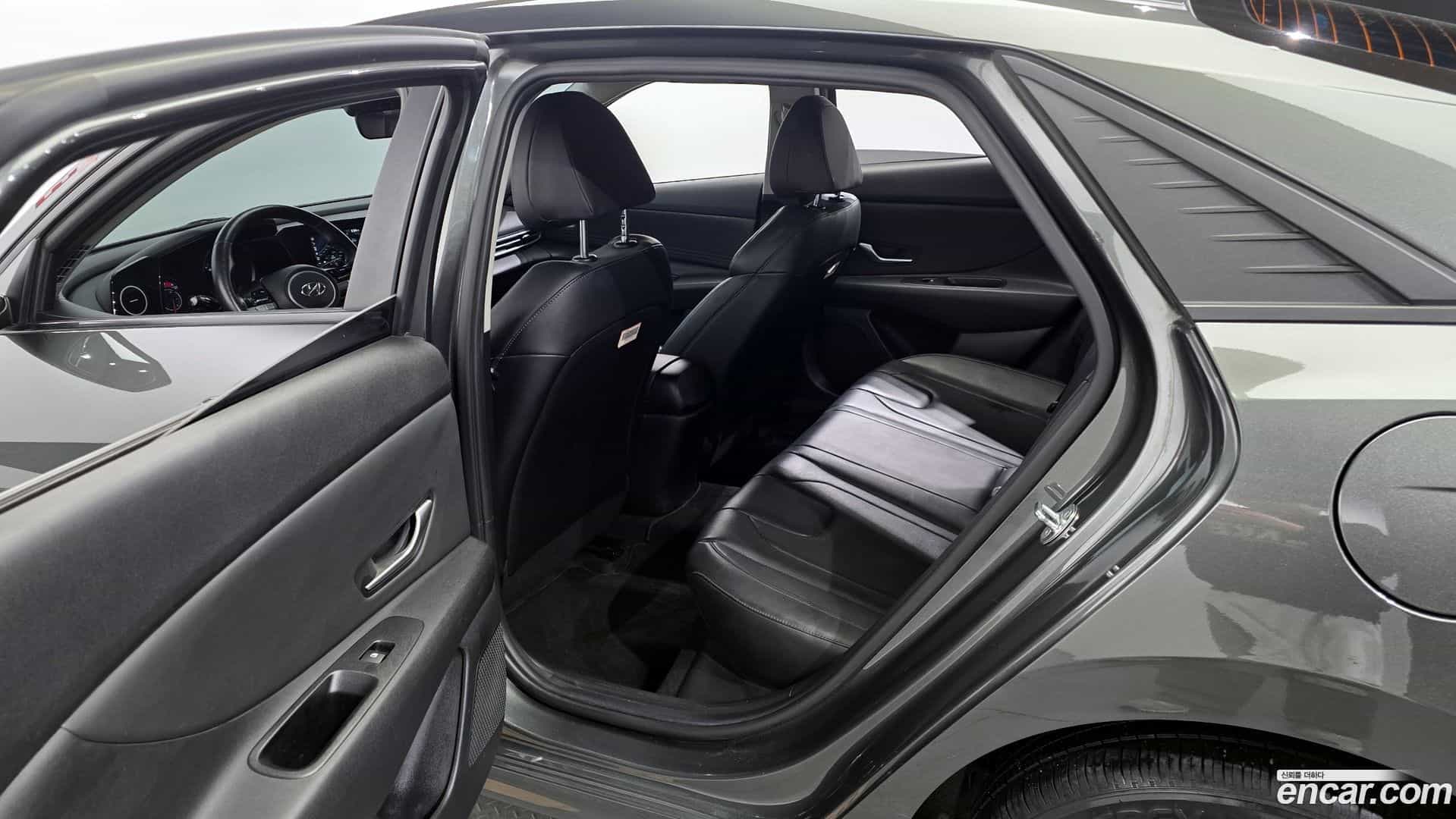 AVANTE Hyundai 2021.1-OPTION-015