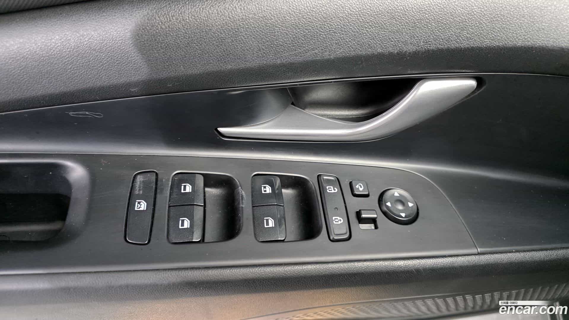 AVANTE Hyundai 2021.1-OPTION-018