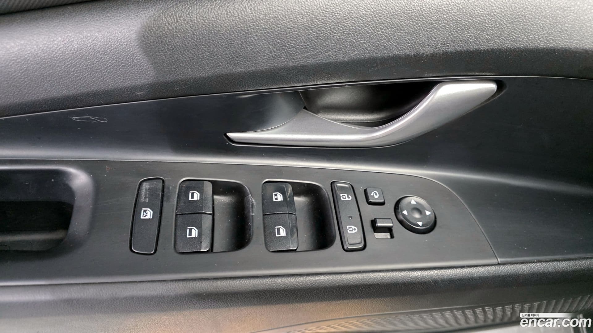 Main__Slider__Photo:AVANTE Hyundai 2021.1-13