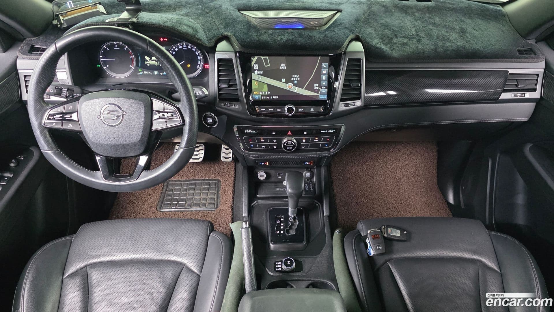 Main__Slider__Photo:Rexton KG_Mobility_Ssangyong 2021.5-6