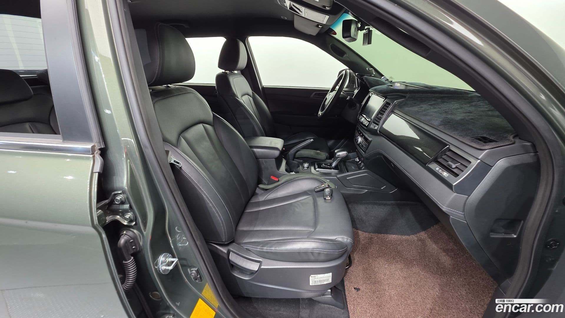 Main__Slider__Photo:Rexton KG_Mobility_Ssangyong 2021.5-9