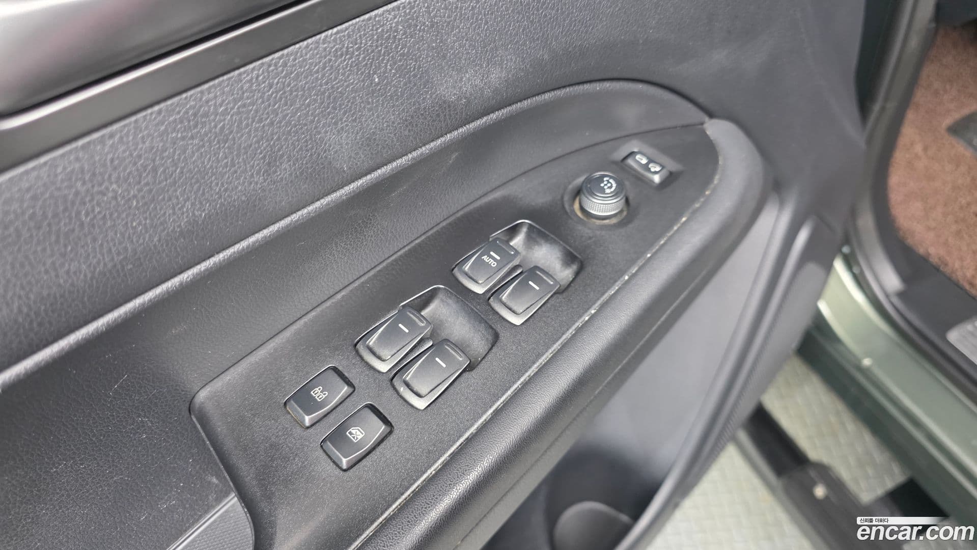 Main__Slider__Photo:Rexton KG_Mobility_Ssangyong 2021.5-11