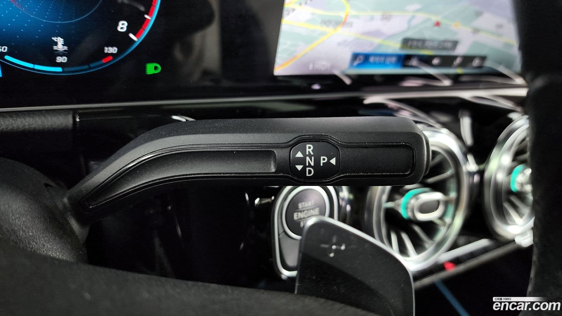 Main__Slider__Photo:GLA-Class Mercedes-Benz 2020.10-8