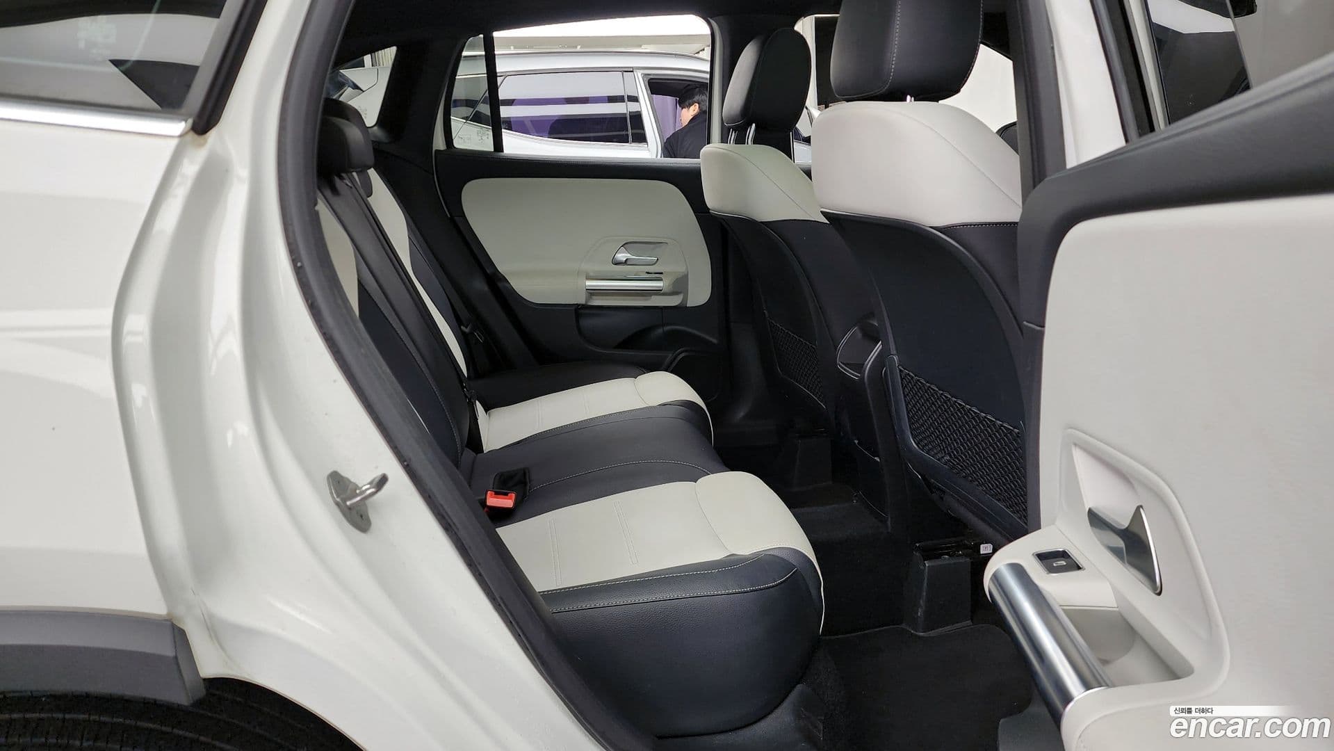 Main__Slider__Photo:GLA-Class Mercedes-Benz 2020.10-11