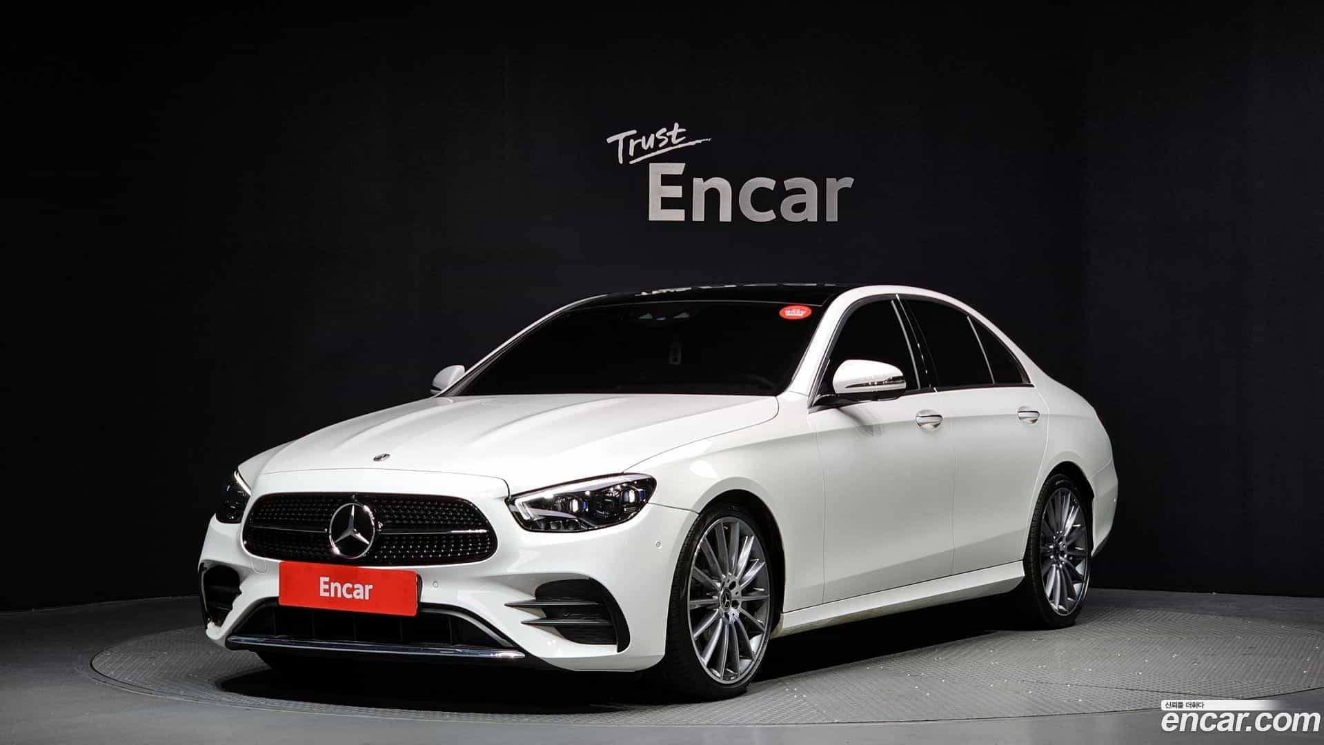 E-Class Mercedes-Benz 2022.6-OUTER-001