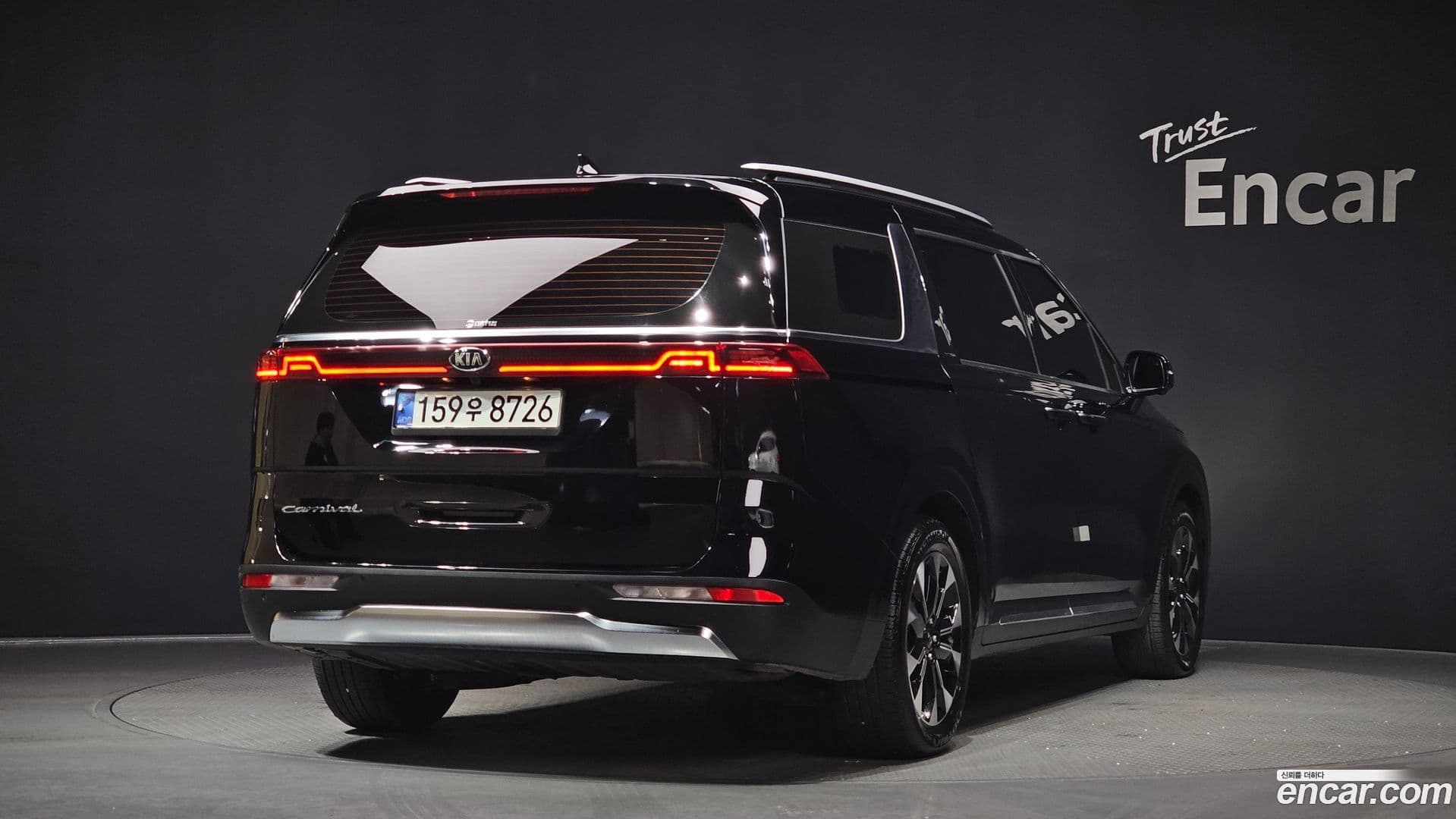 Main__Slider__Photo:Canival Kia 2021.0-1