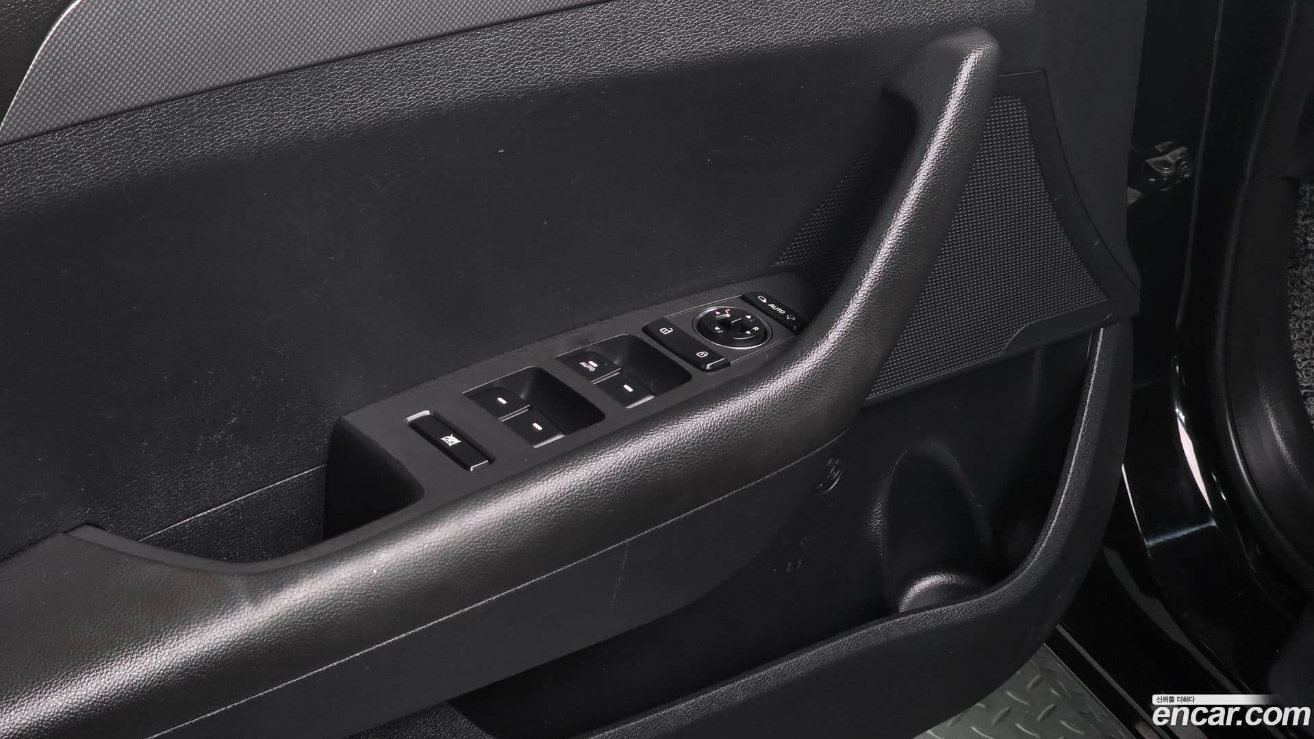 Main__Slider__Photo:Sonata Hyundai 2014.8-16