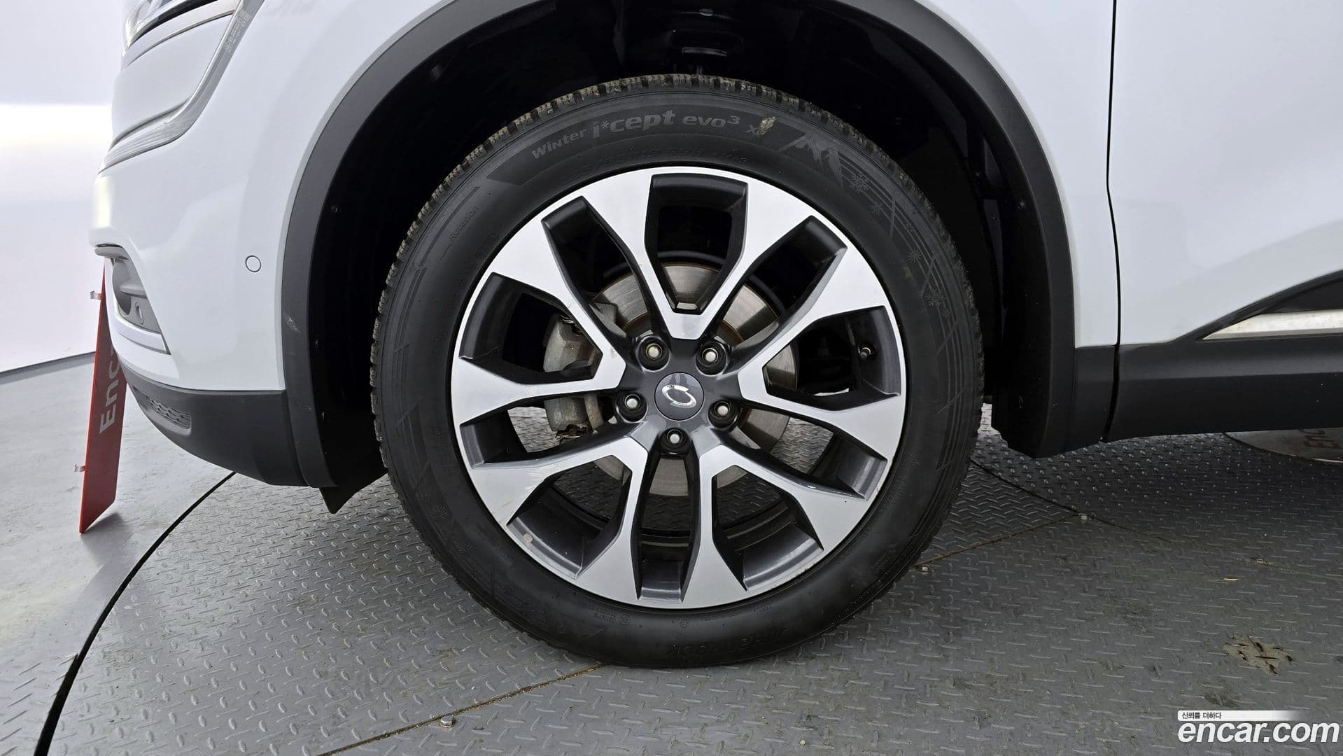 Main__Slider__Photo:QM6 Renault-KoreaSamsung 2018.6-4