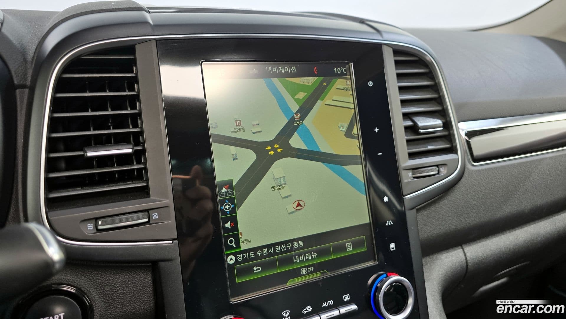 Main__Slider__Photo:QM6 Renault-KoreaSamsung 2018.6-15