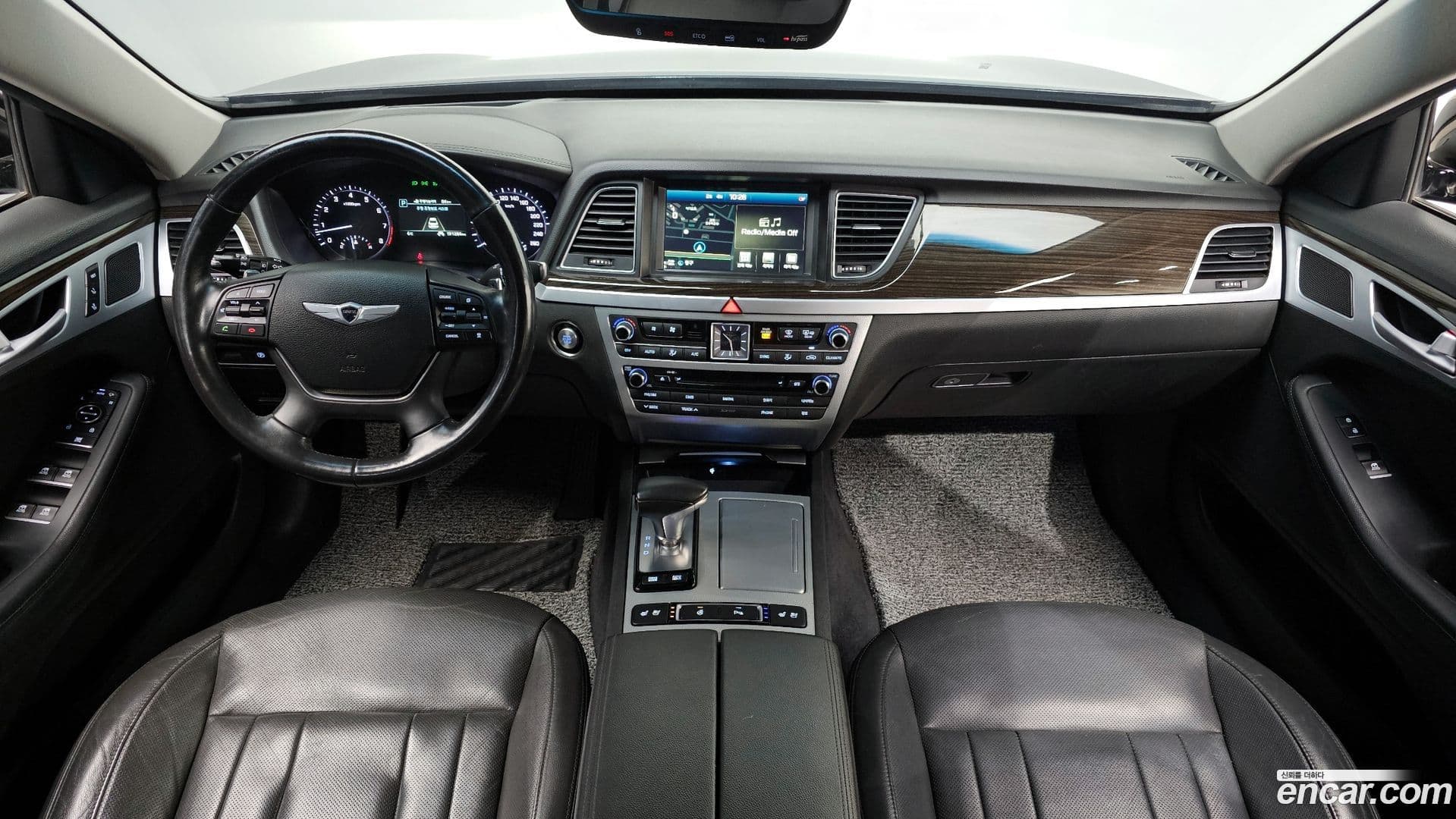 Main__Slider__Photo:G80 Genesis 2016.6-6