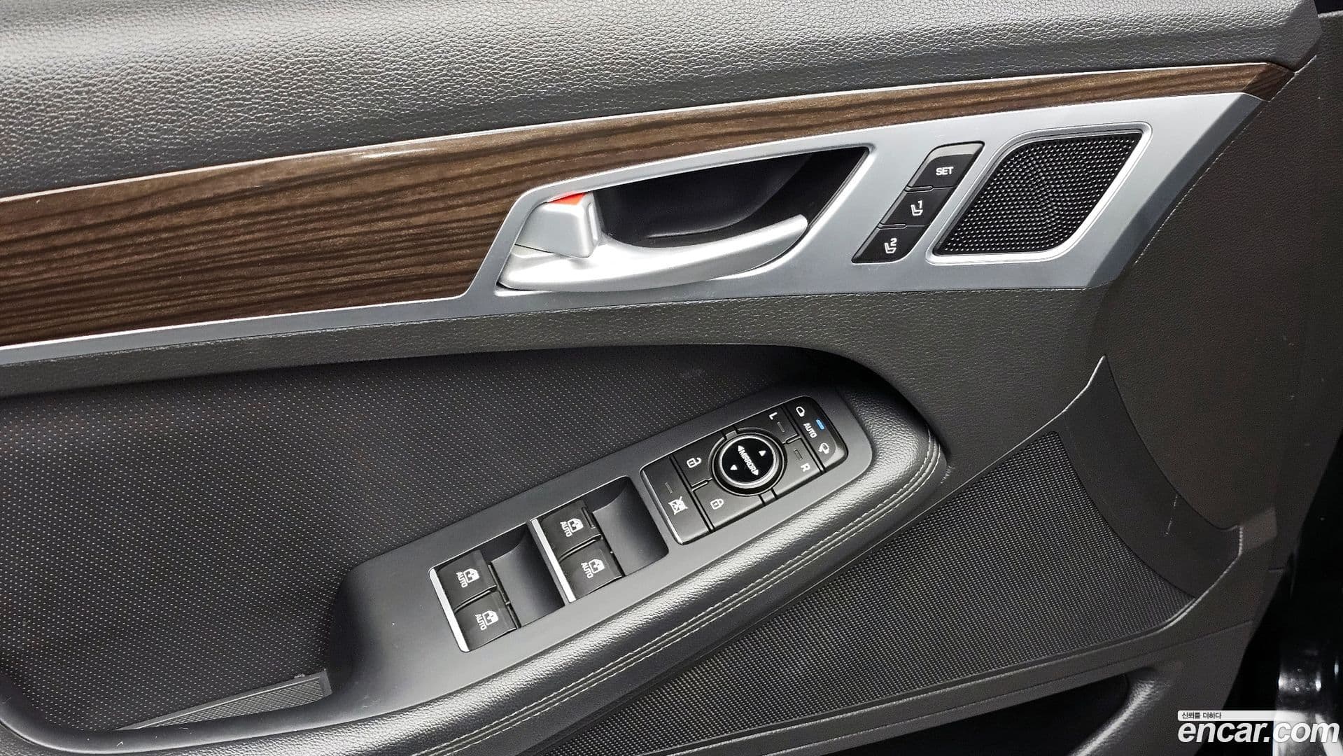 Main__Slider__Photo:G80 Genesis 2016.6-17