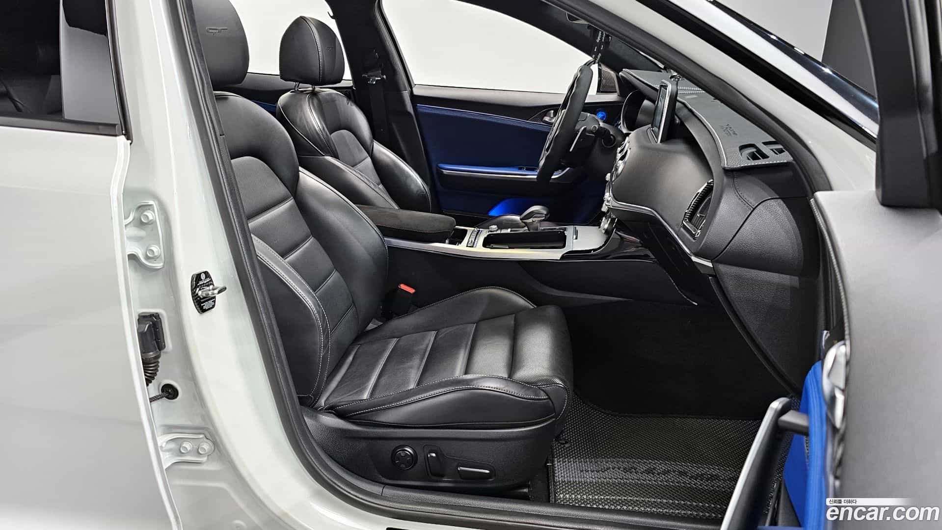 Stinger Kia 2018.5-INNER-010