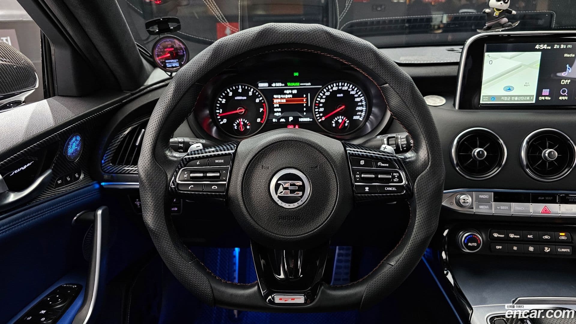 Main__Slider__Photo:Stinger Kia 2018.5-12