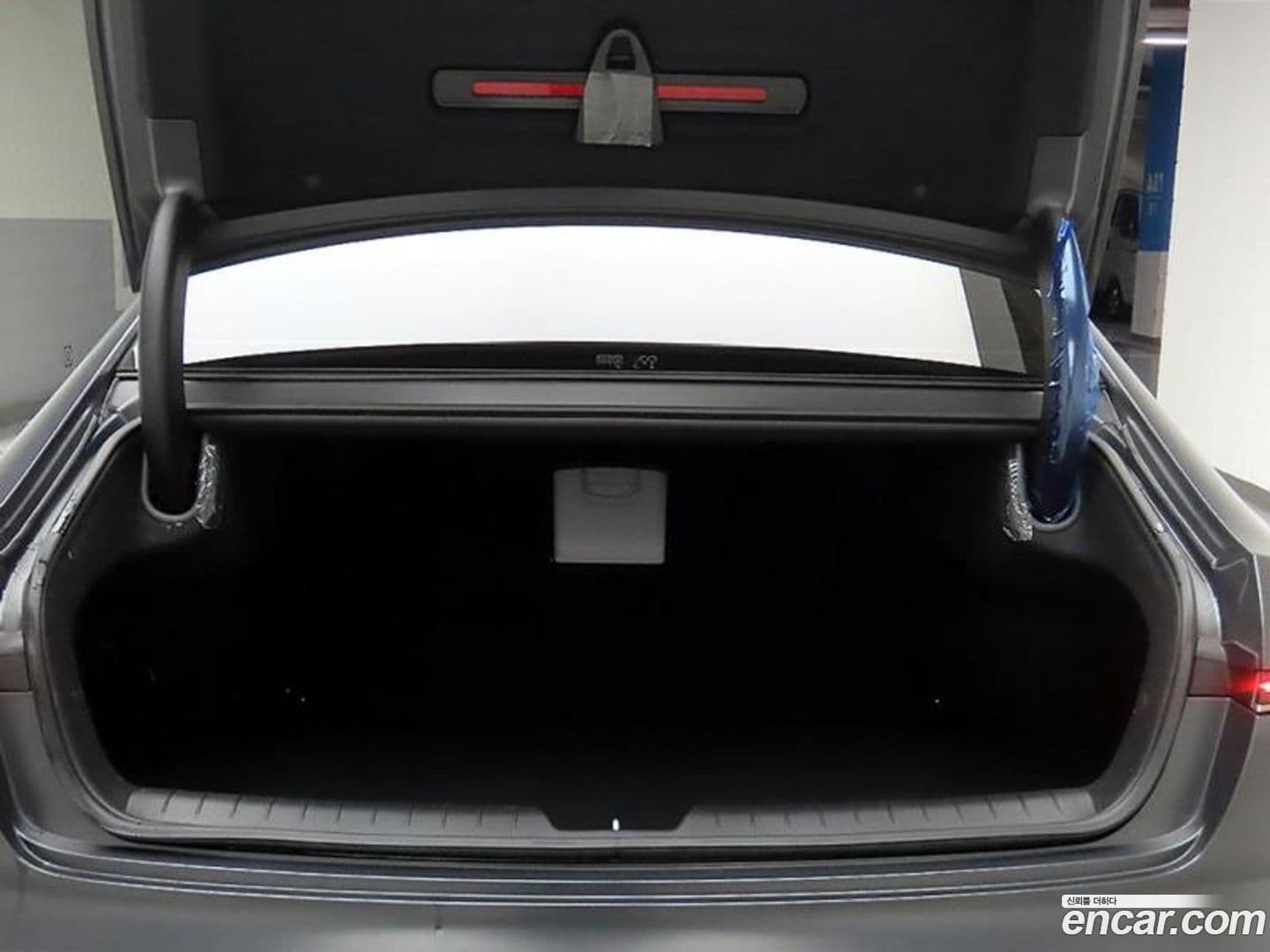 Main__Slider__Photo:Grandeur Hyundai 2024.0-4