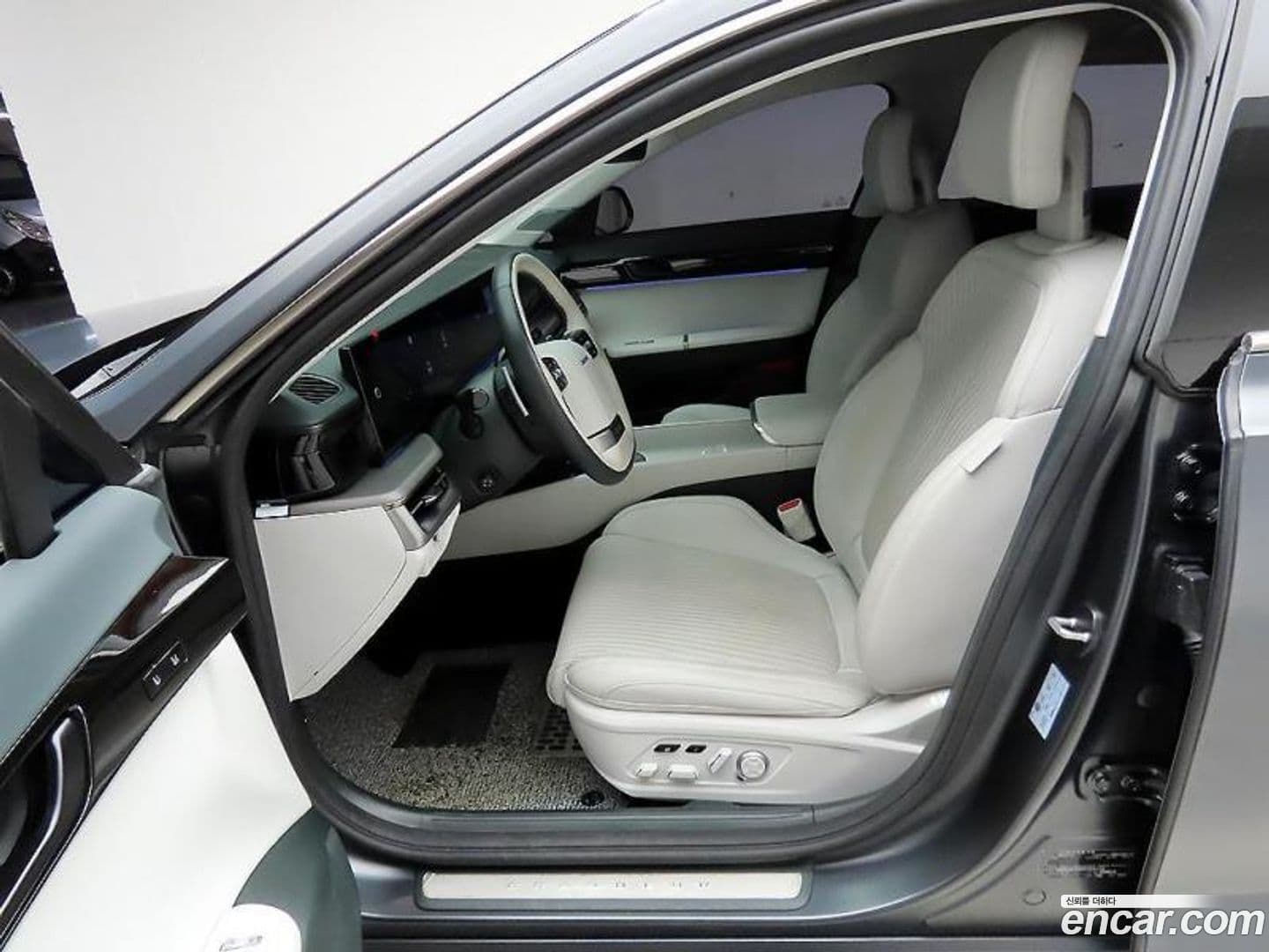 Main__Slider__Photo:Grandeur Hyundai 2024.0-13