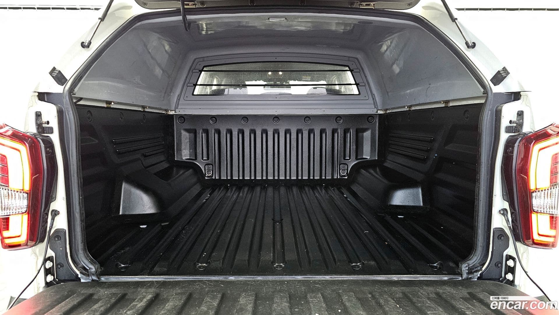 Main__Slider__Photo:Rexton KG_Mobility_Ssangyong 2022.9-19