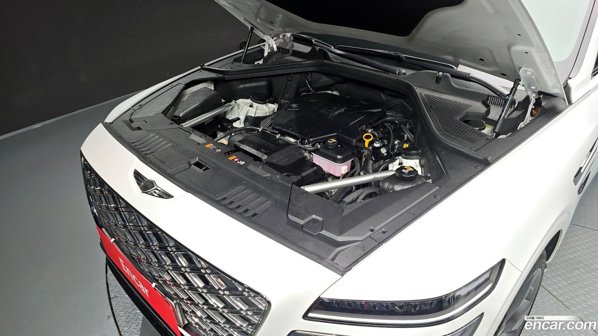 Main__Slider__Photo:GV80 Genesis 2024.0-5