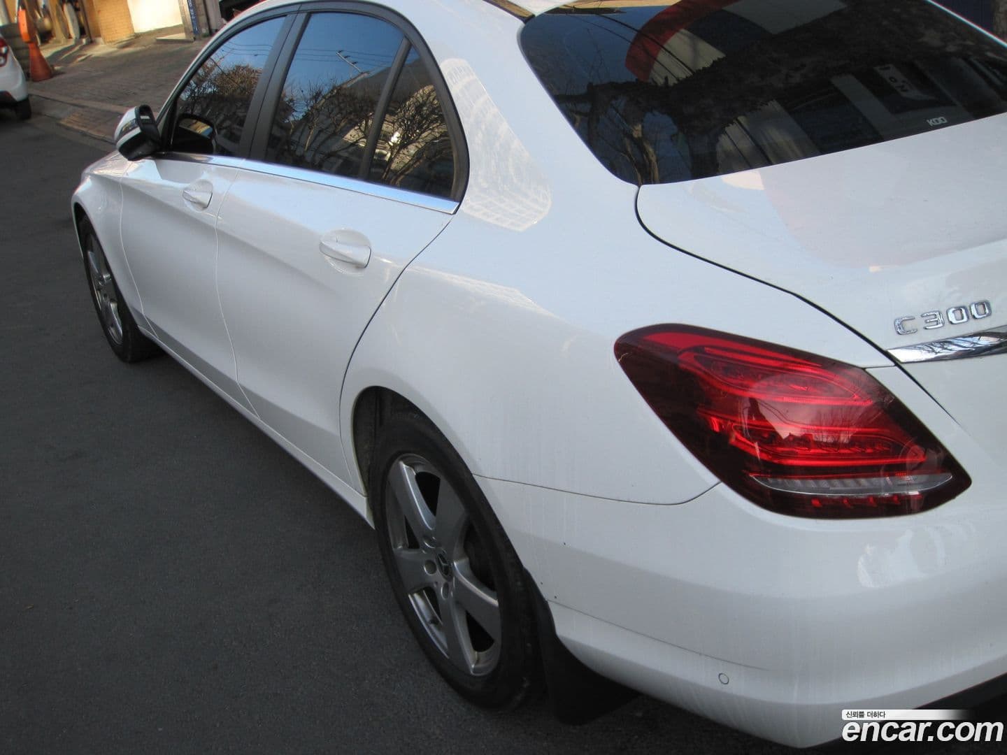 Main__Slider__Photo:C-Class Mercedes-Benz 2018.2-5