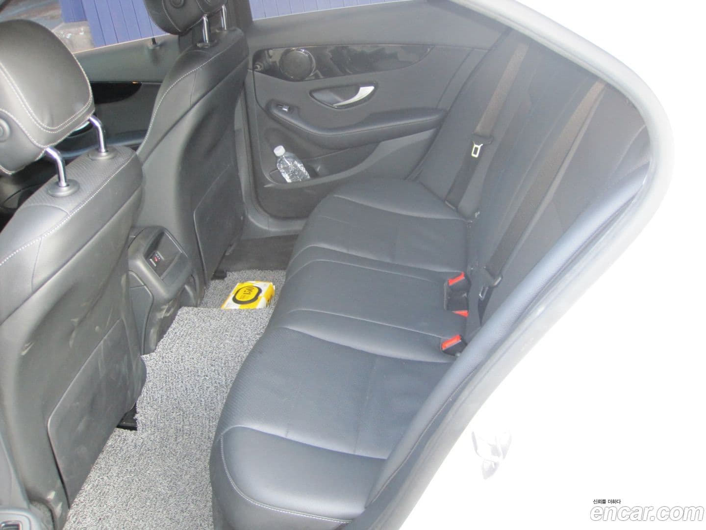 Main__Slider__Photo:C-Class Mercedes-Benz 2018.2-15