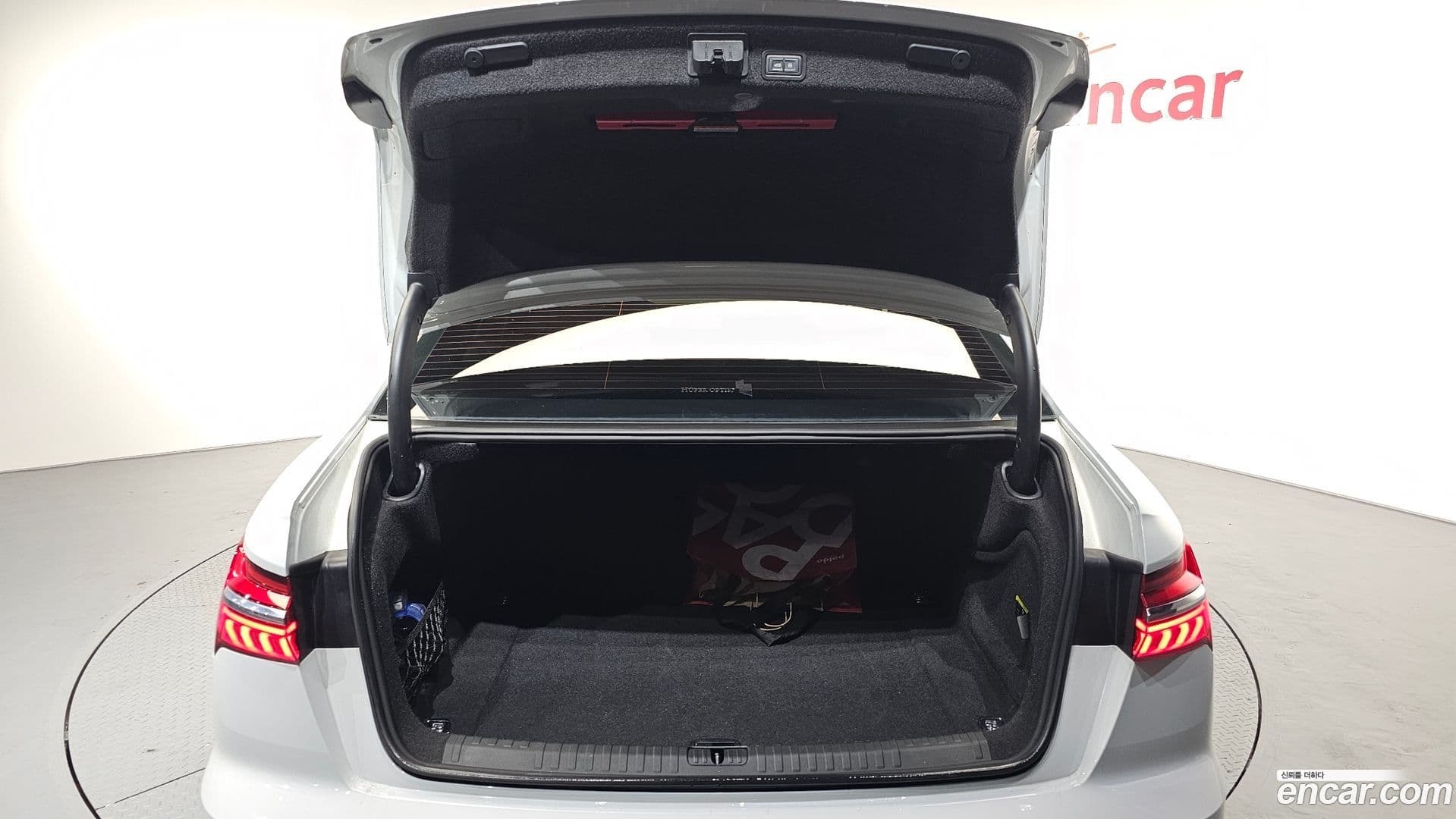 Main__Slider__Photo:A6 Audi 2021.3-19