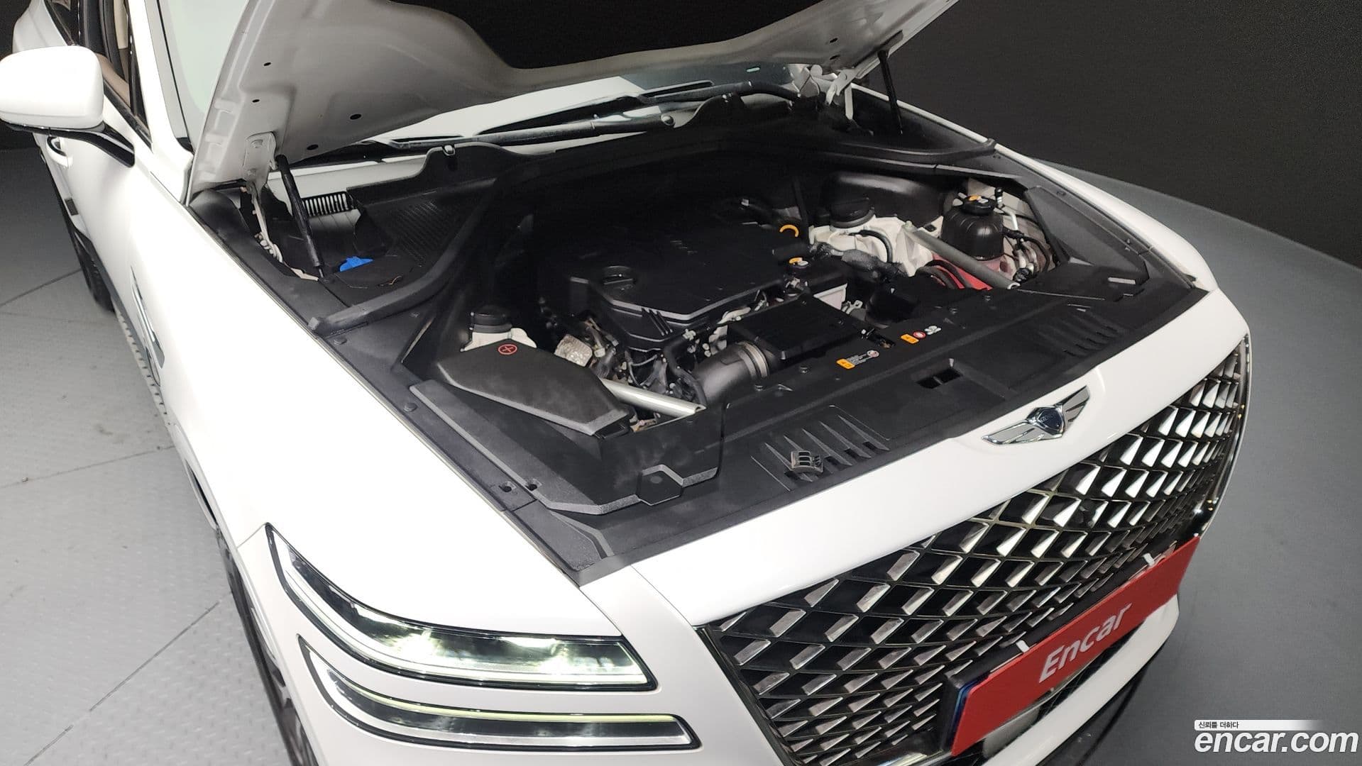 Main__Slider__Photo:GV80 Genesis 2023.2-5