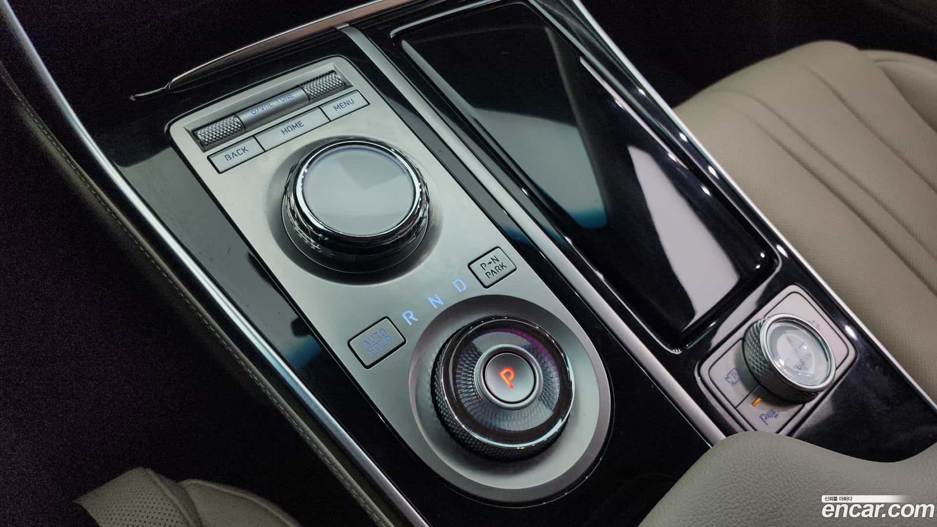 GV80 Genesis 2023.2-INNER-009