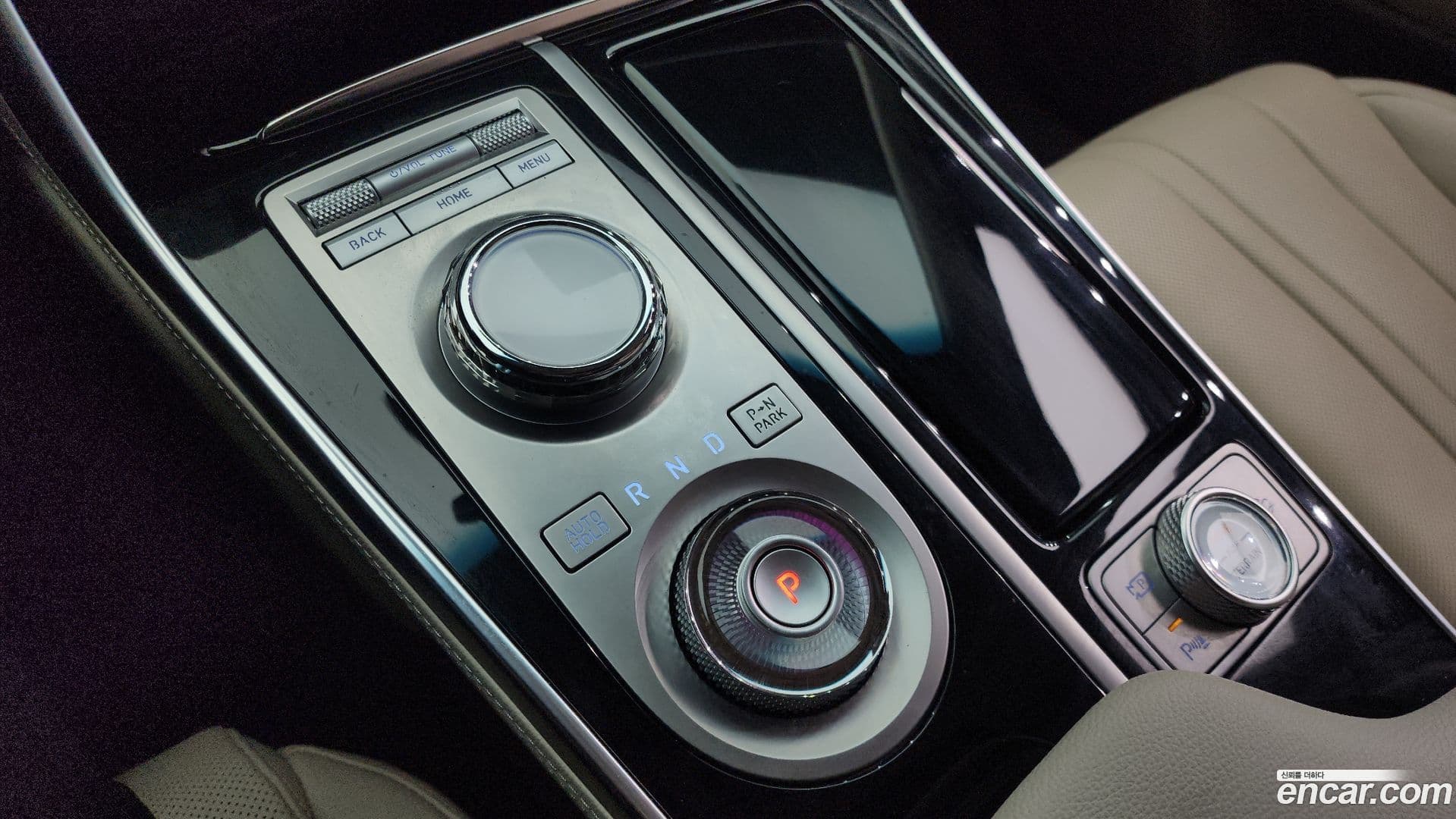 Main__Slider__Photo:GV80 Genesis 2023.2-8