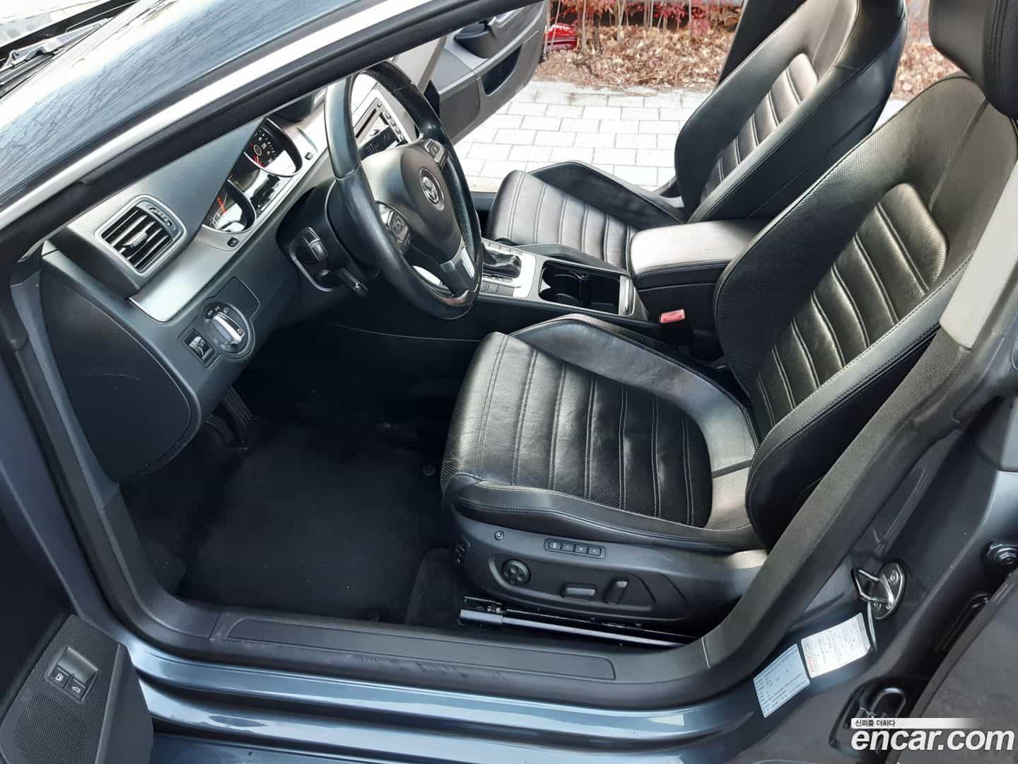 CC Volkswagen 2011.4-INNER-010