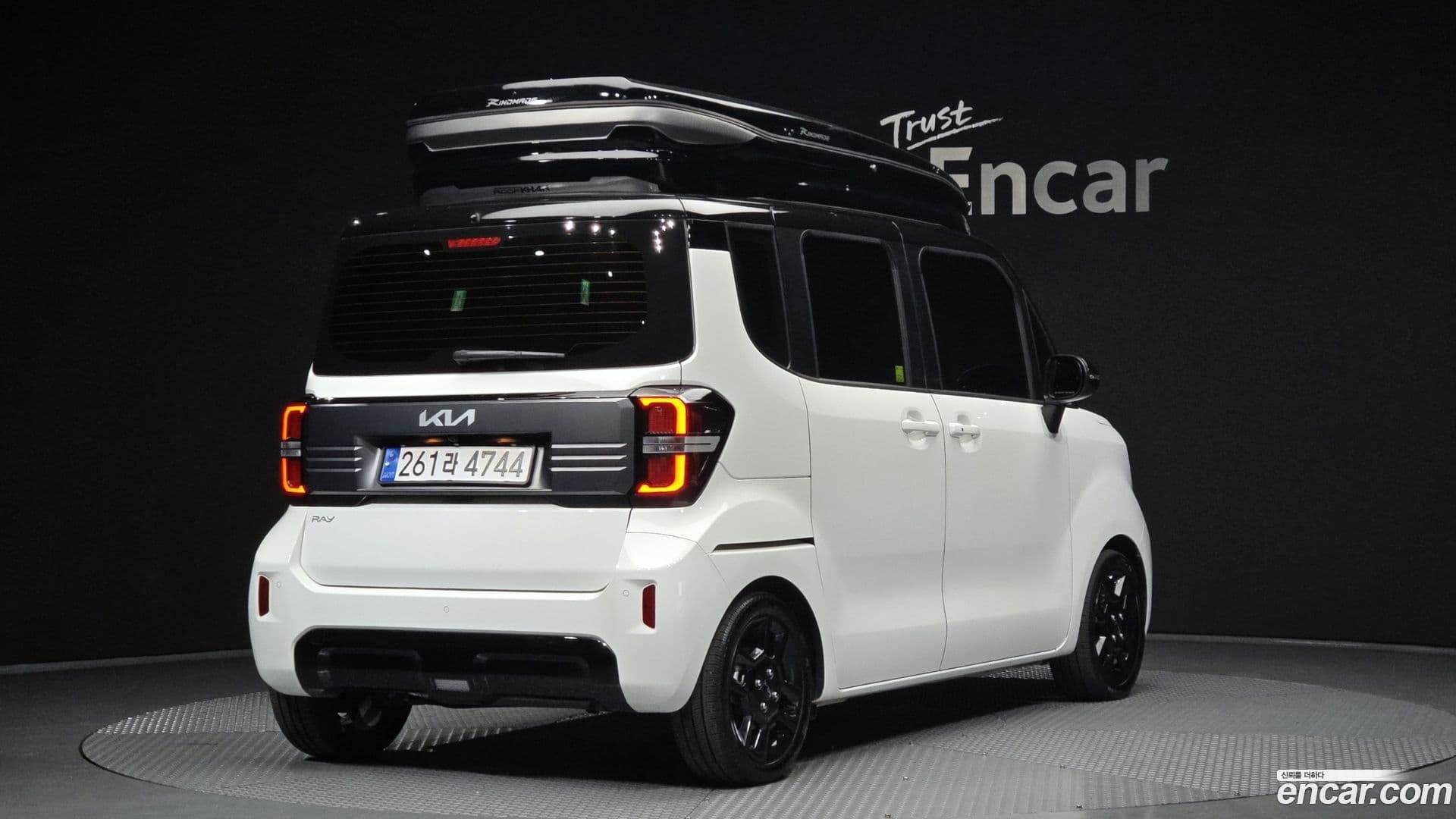 Main__Slider__Photo:RAY Kia 2024.5-1