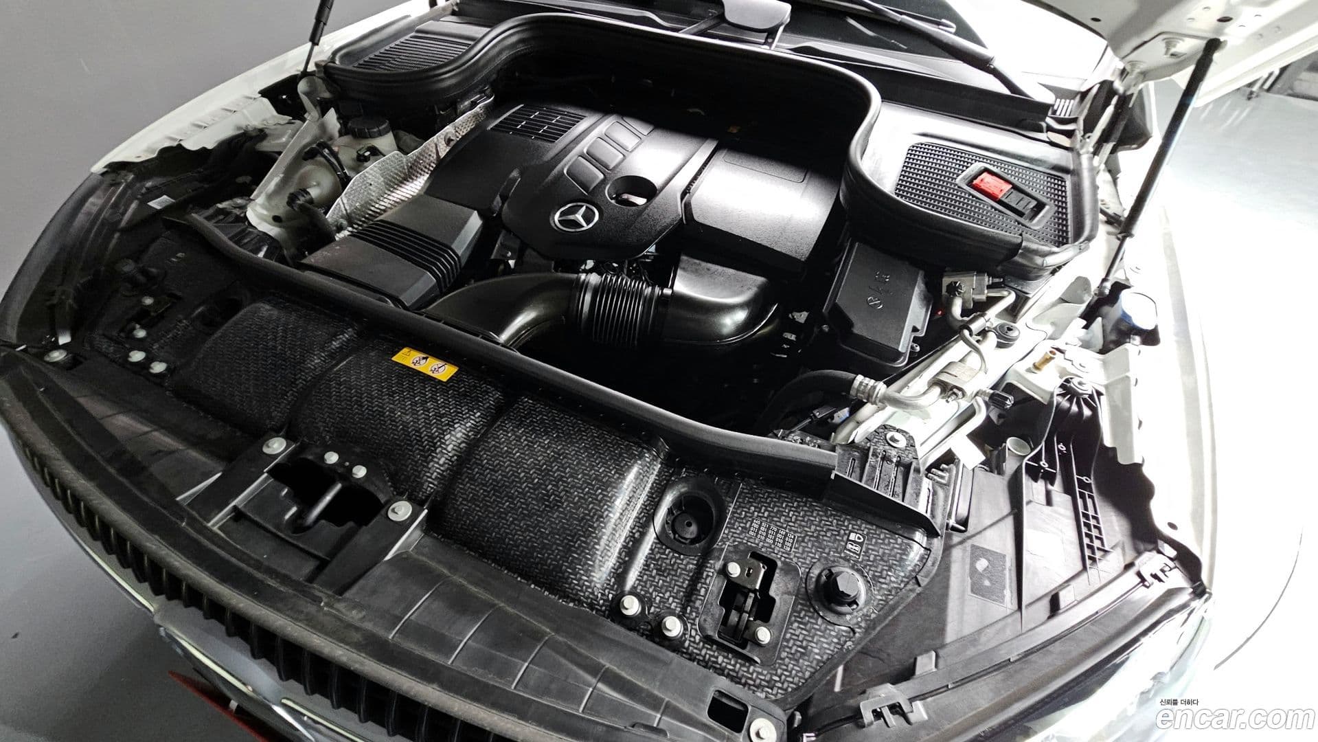 Main__Slider__Photo:GLE-Class Mercedes-Benz 2023.7-5