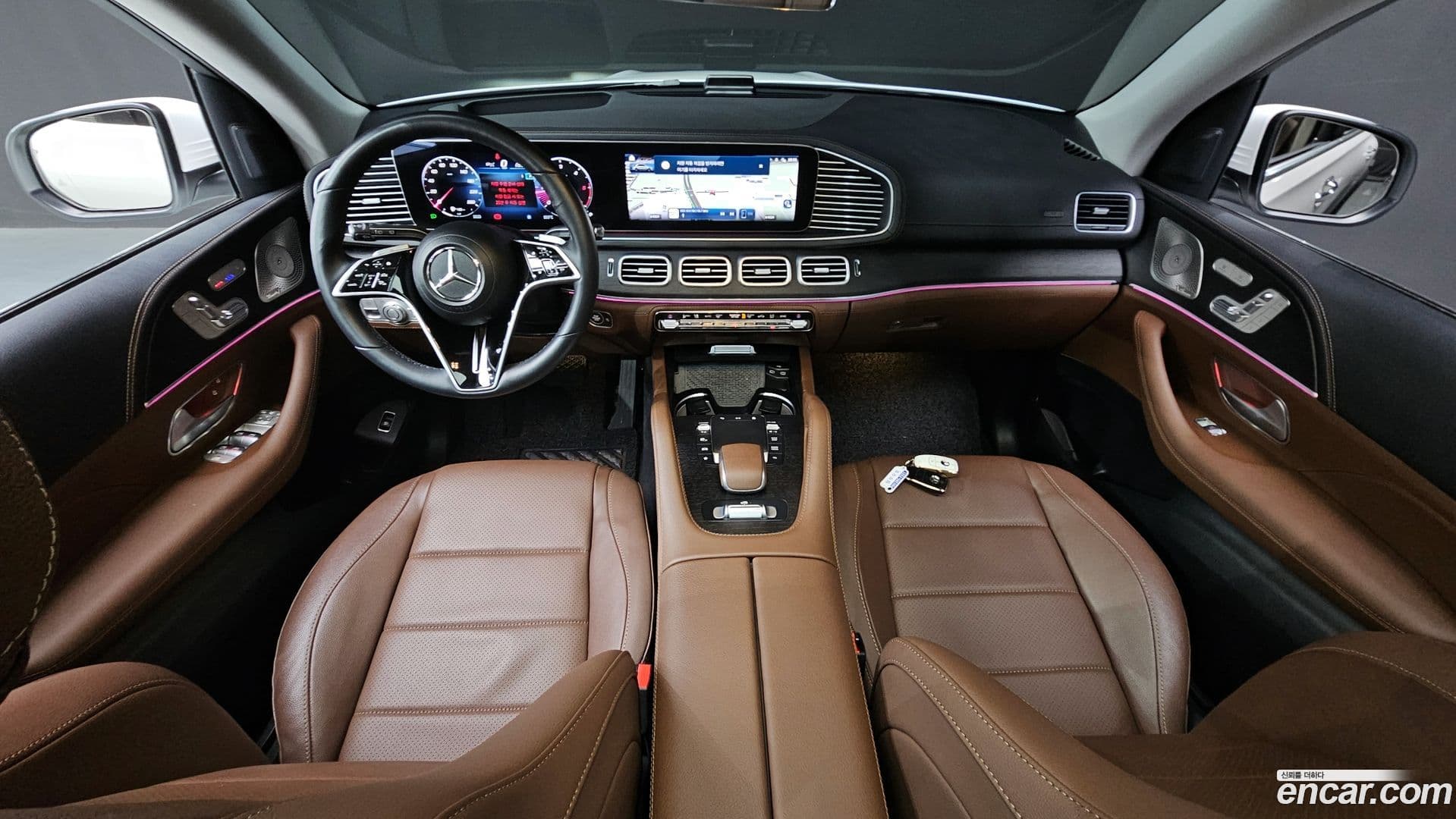 Main__Slider__Photo:GLE-Class Mercedes-Benz 2023.7-6