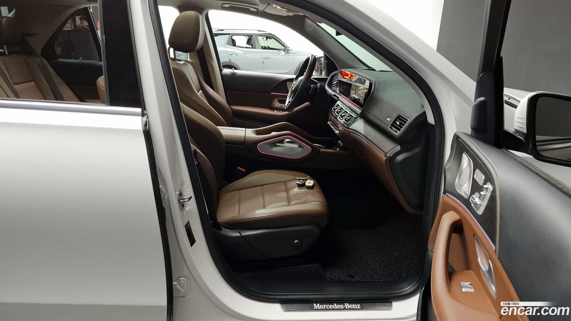 GLE-Class Mercedes-Benz 2023.7-OPTION-015