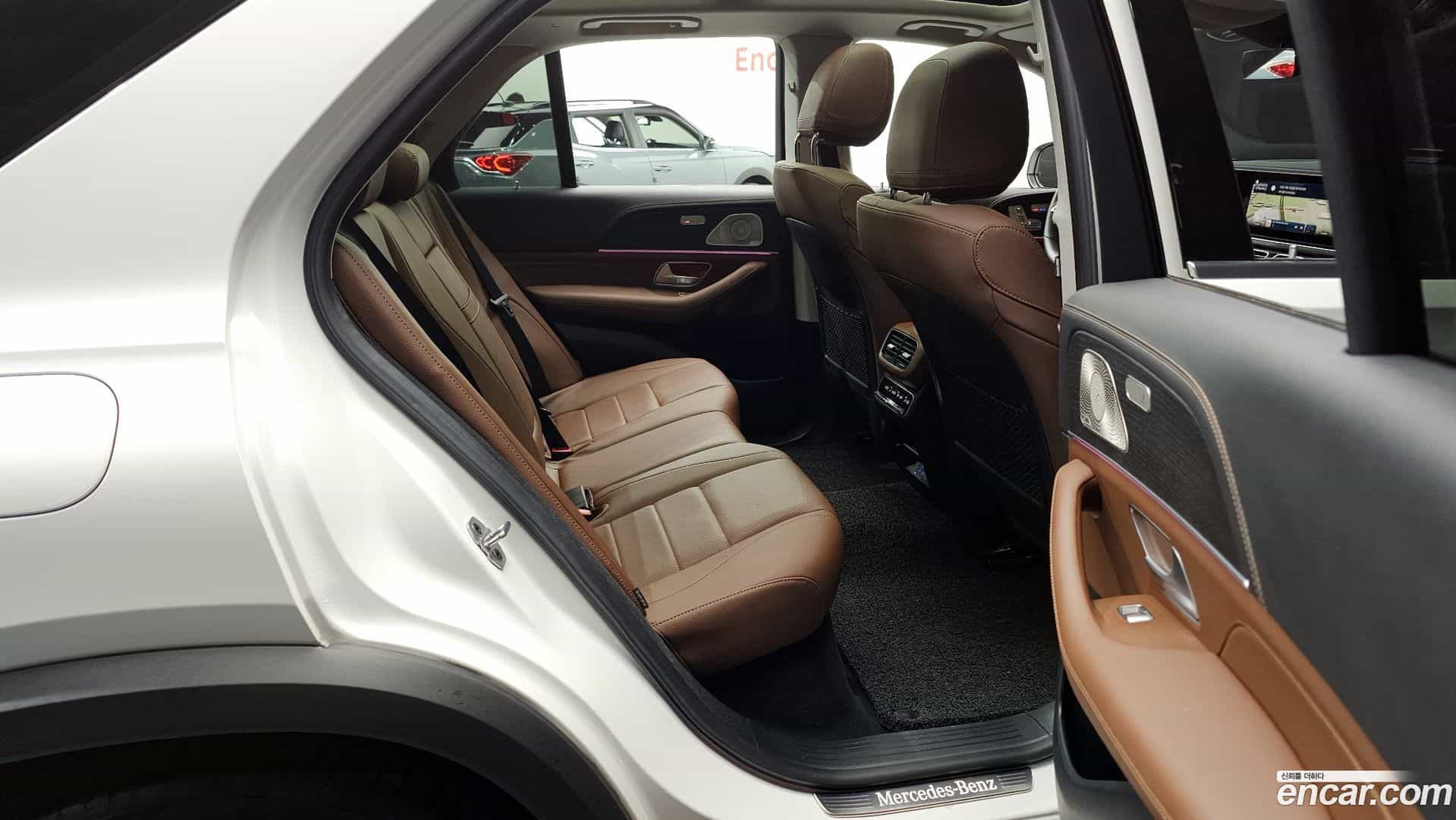 GLE-Class Mercedes-Benz 2023.7-OPTION-016