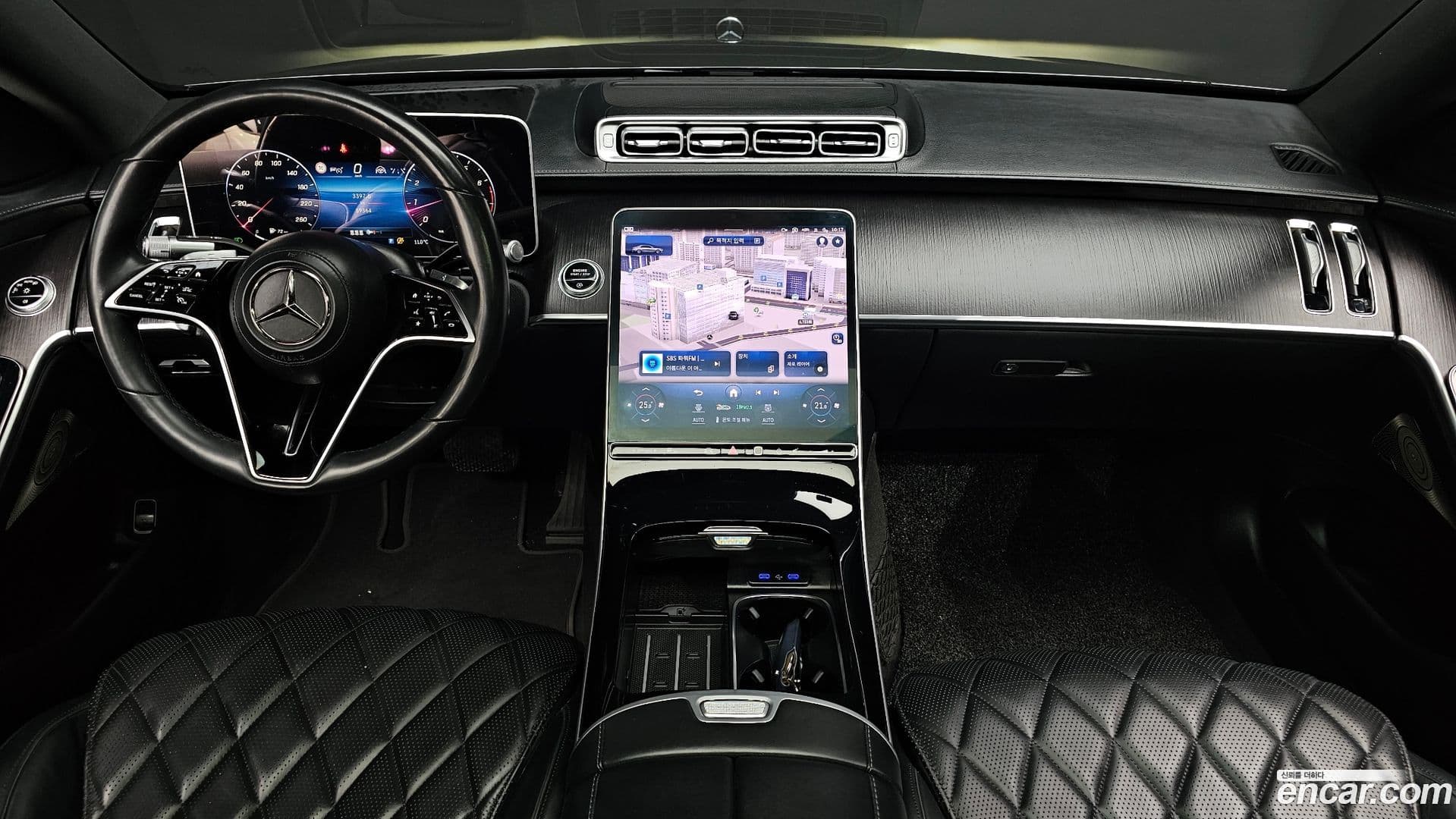 Main__Slider__Photo:S-Class Mercedes-Benz 2023.5-6