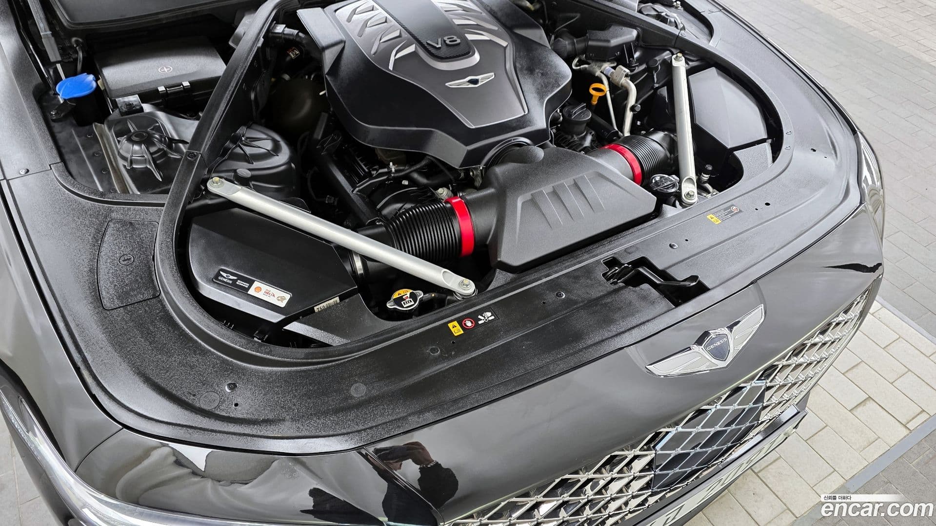 Main__Slider__Photo:G90 Genesis 2019.4-5