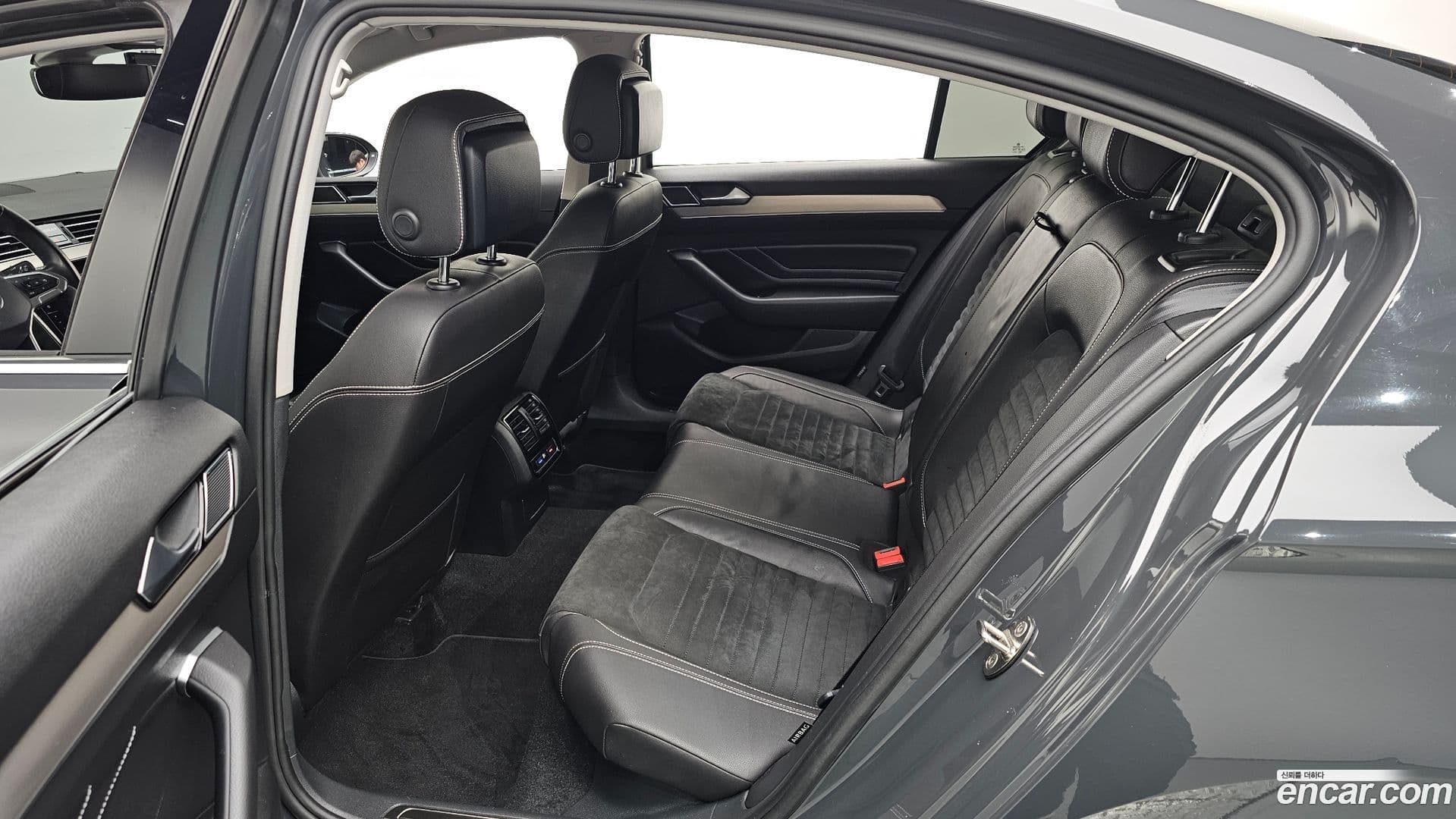 Main__Slider__Photo:Passat Volkswagen 2021.1-11