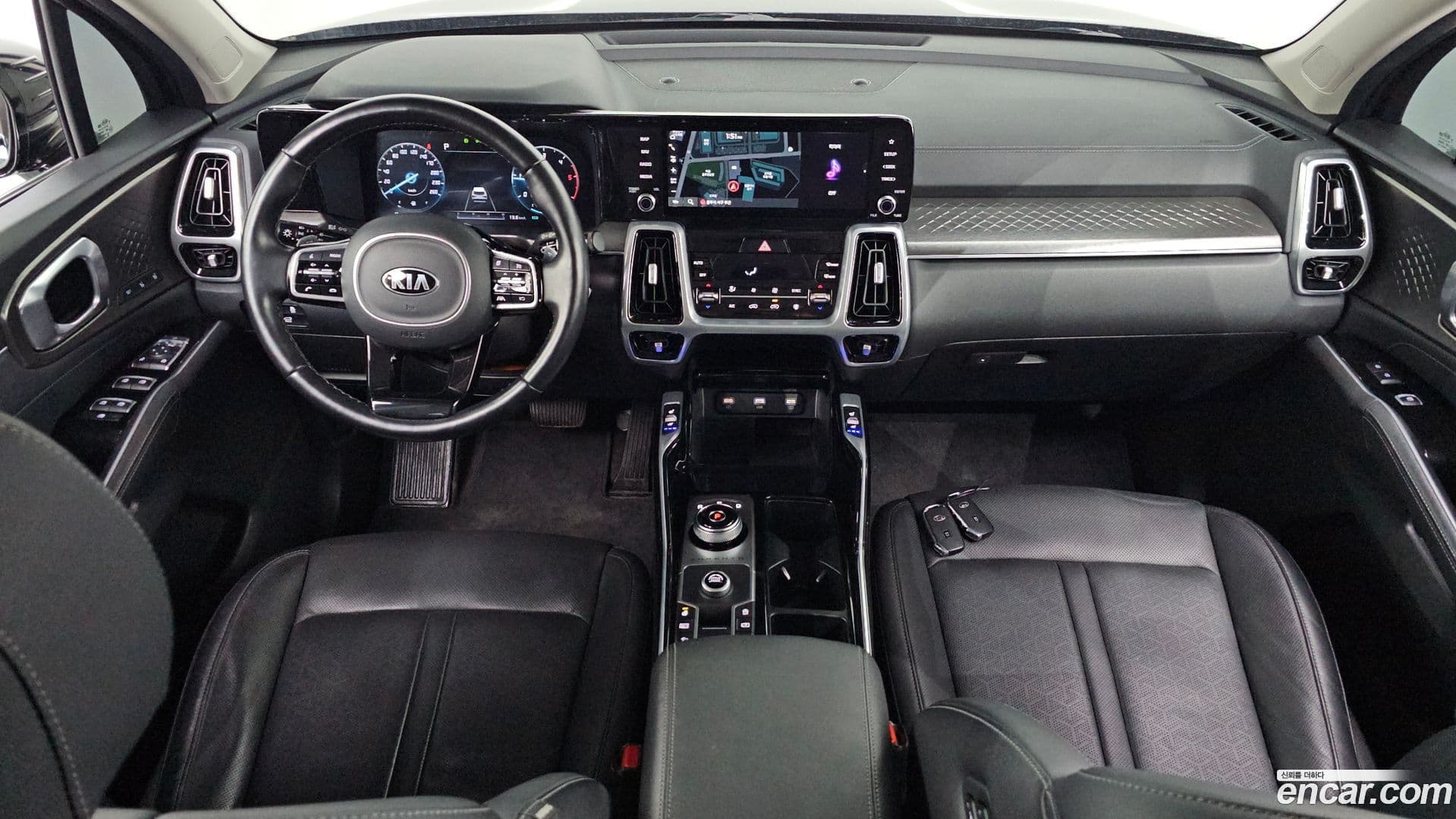 Main__Slider__Photo:Sorento Kia 2020.7-6