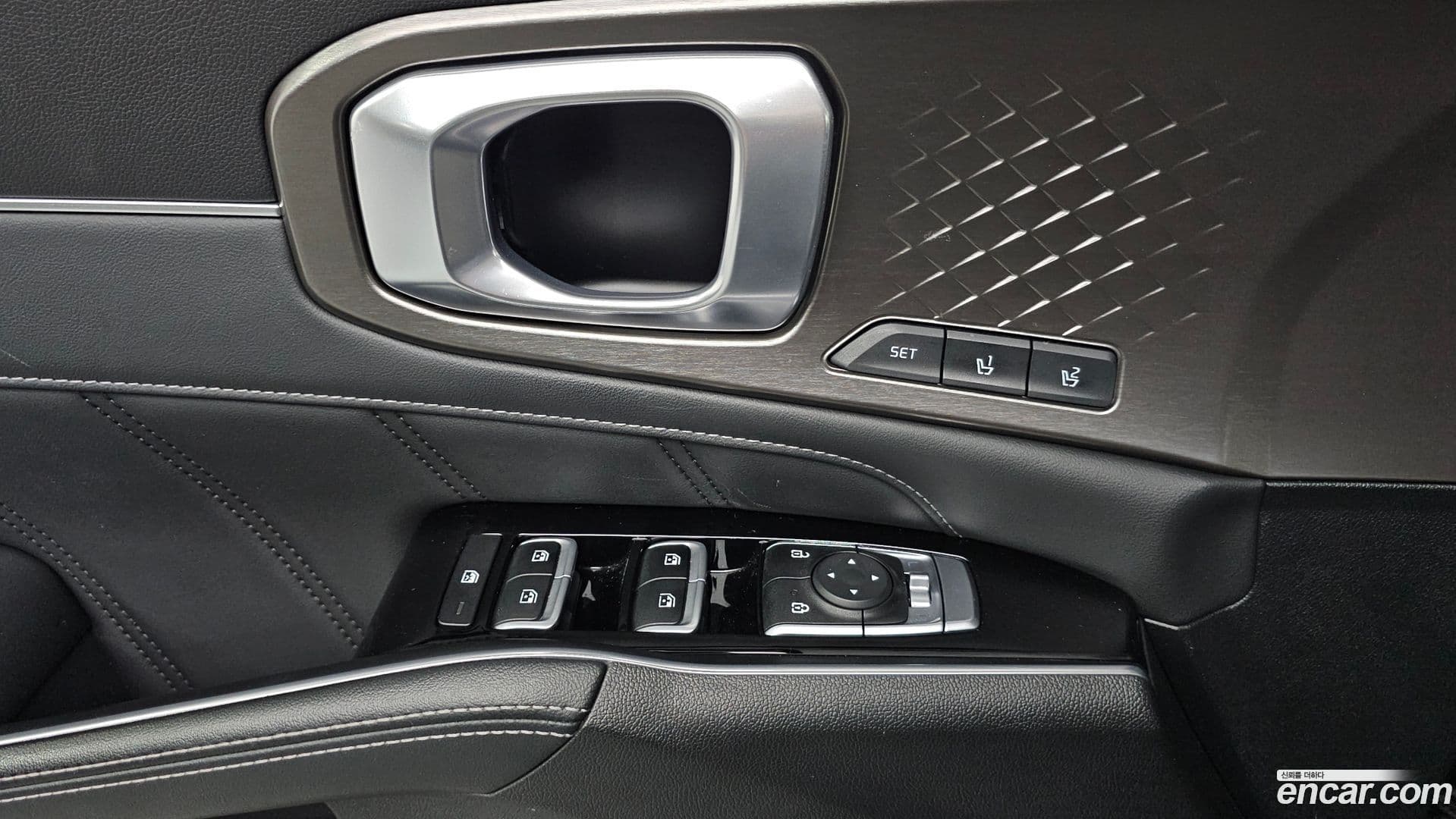 Main__Slider__Photo:Sorento Kia 2020.7-17