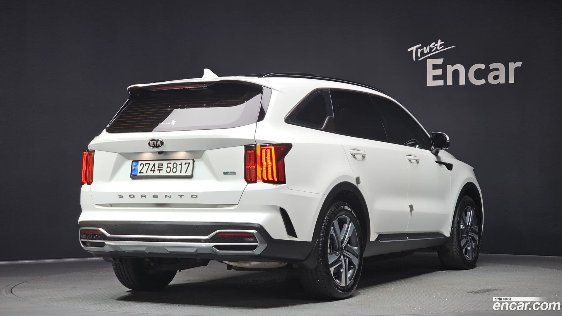 Main__Slider__Photo:Sorento Kia 2021.4-1