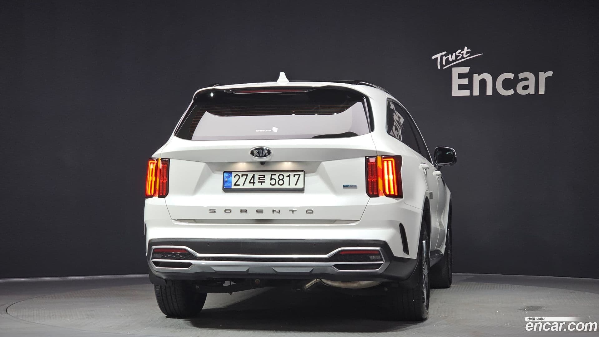 Main__Slider__Photo:Sorento Kia 2021.4-3