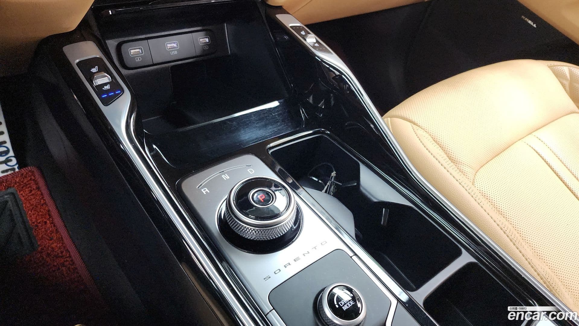 Main__Slider__Photo:Sorento Kia 2021.4-8