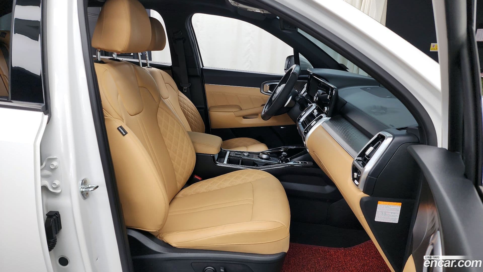 Main__Slider__Photo:Sorento Kia 2021.4-10