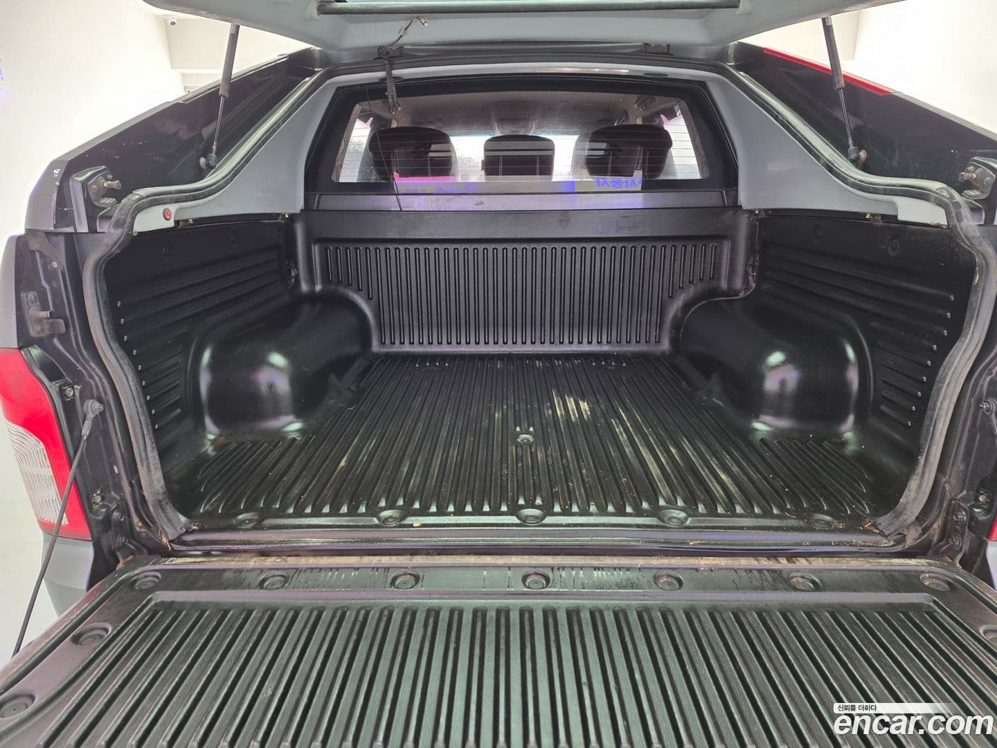 Main__Slider__Photo:KORANDO KG_Mobility_Ssangyong 2017.2-18