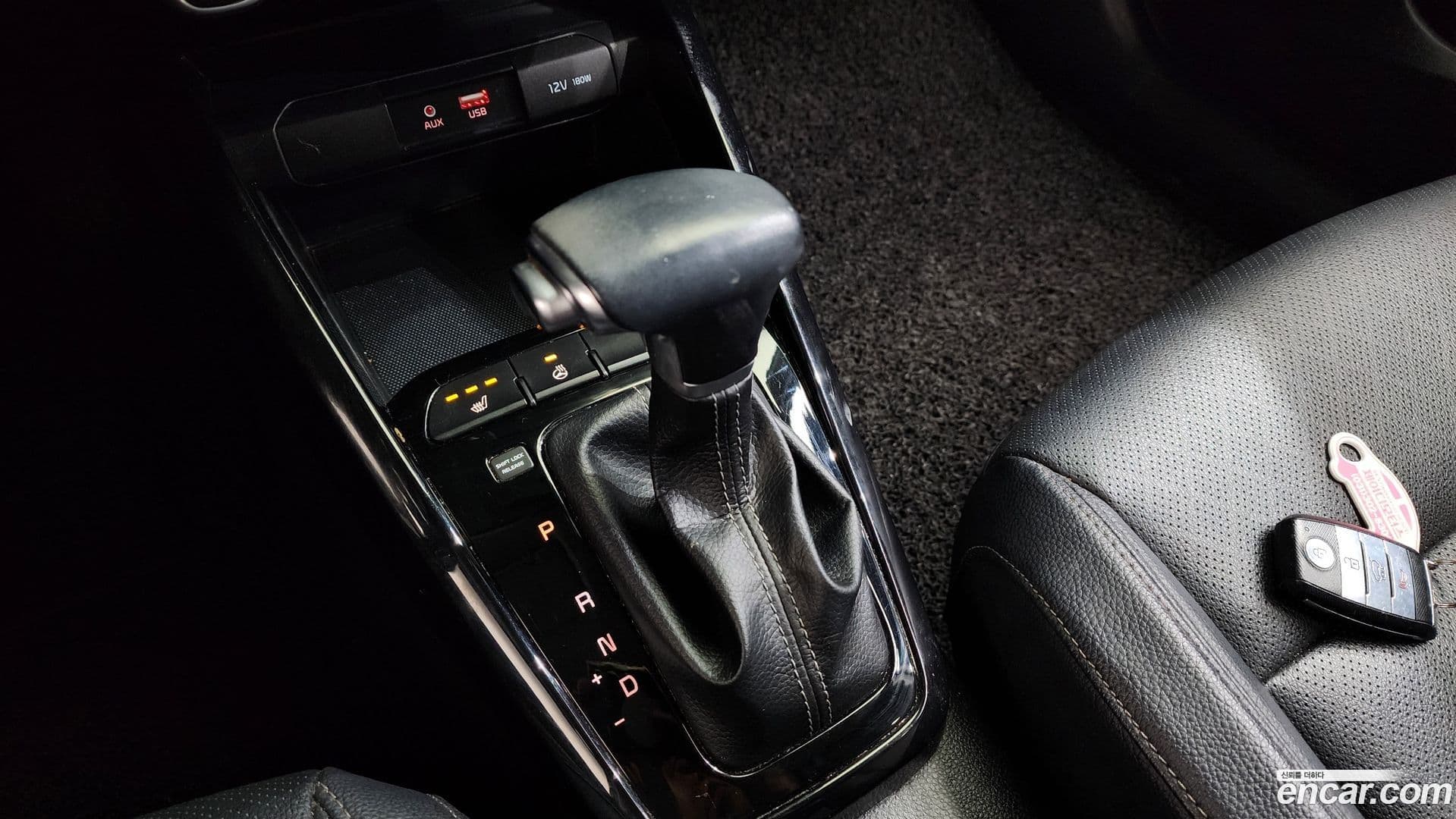 Main__Slider__Photo:Stonic Kia 2018.0-8