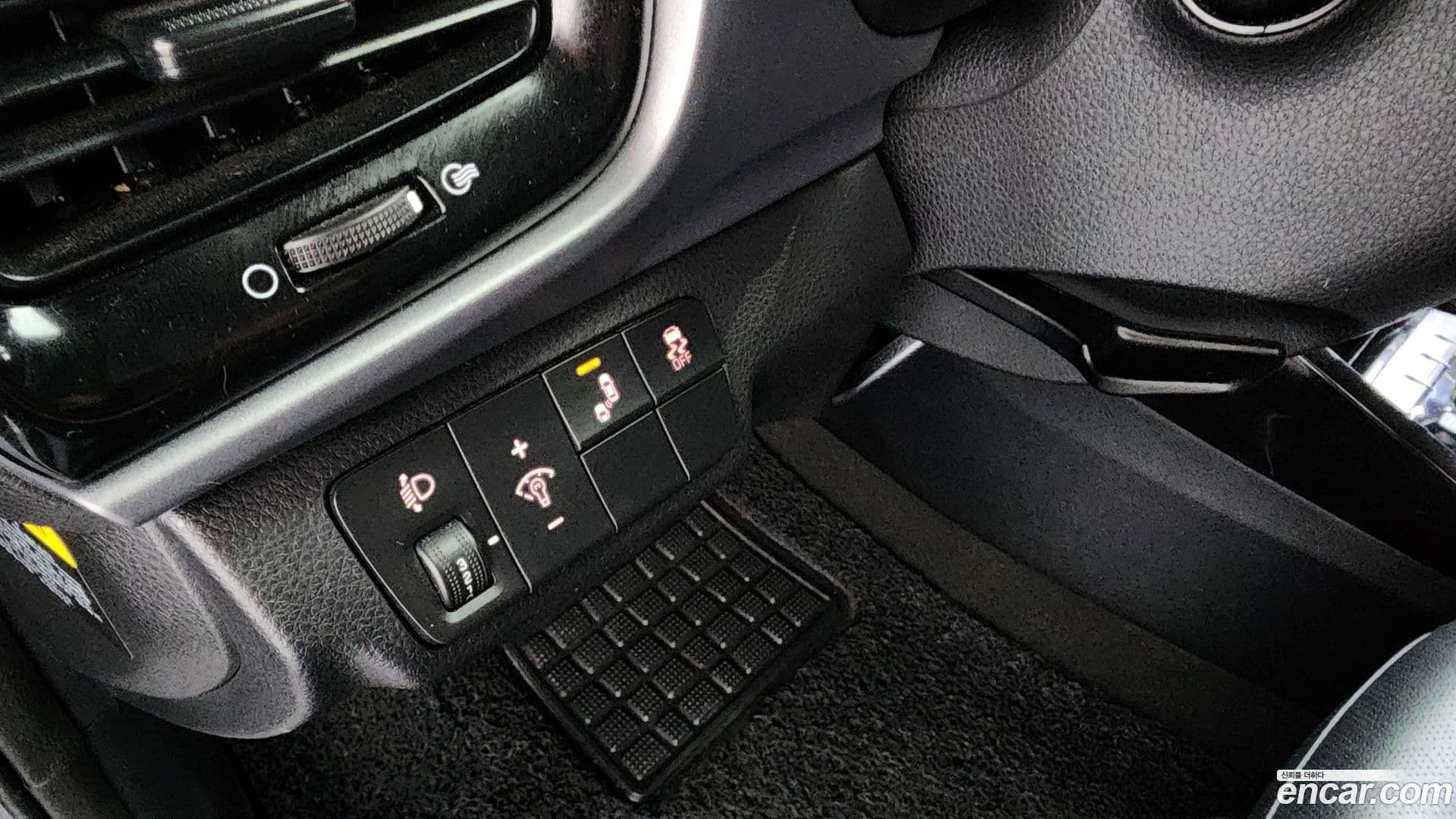 Main__Slider__Photo:Stonic Kia 2018.0-15